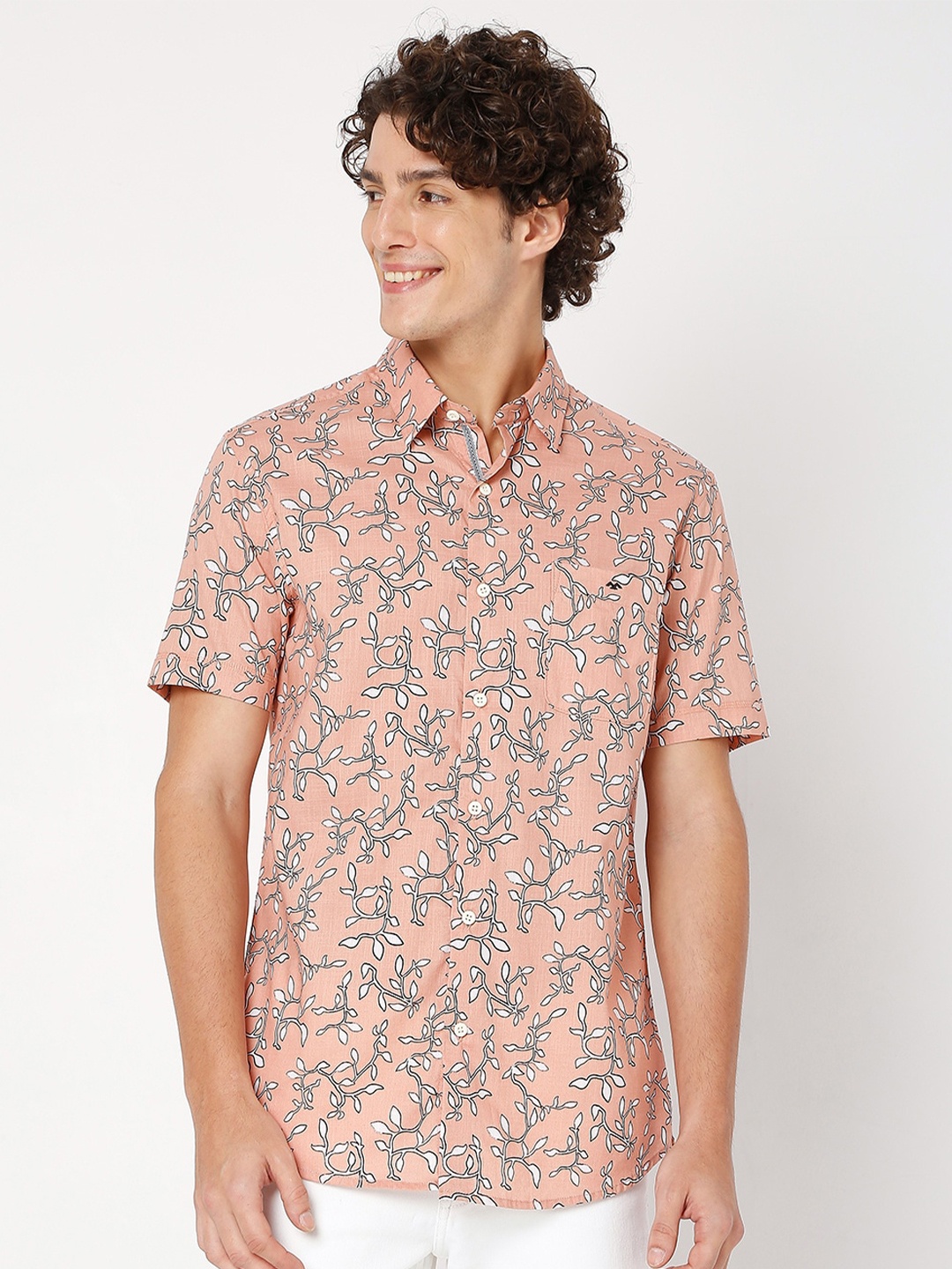 

Mufti Slim Fit Floral Opaque Printed Casual Shirt, Pink