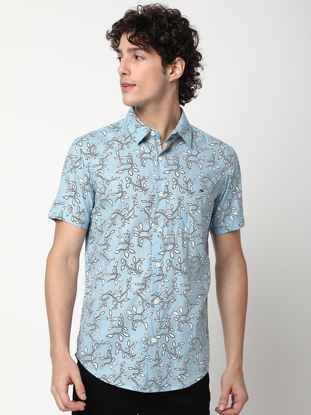 

Mufti Slim Fit Floral Printed Casual Shirt, Blue