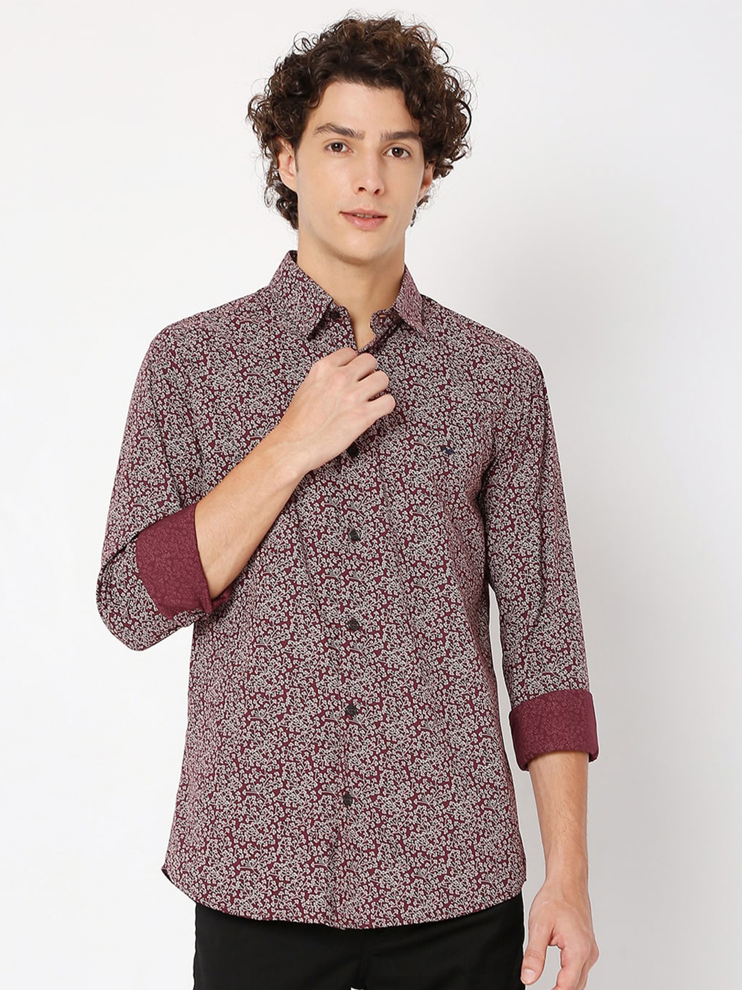 

Mufti Slim Fit Floral Printed Pure Cotton Shirt, Burgundy