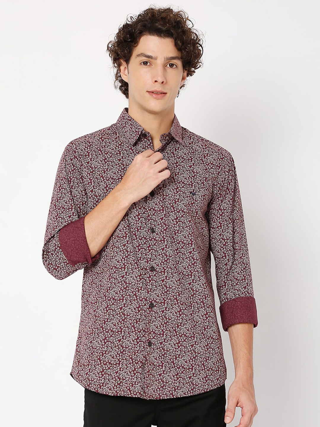 

Mufti Slim Fit Floral Printed Pure Cotton Shirt, Burgundy