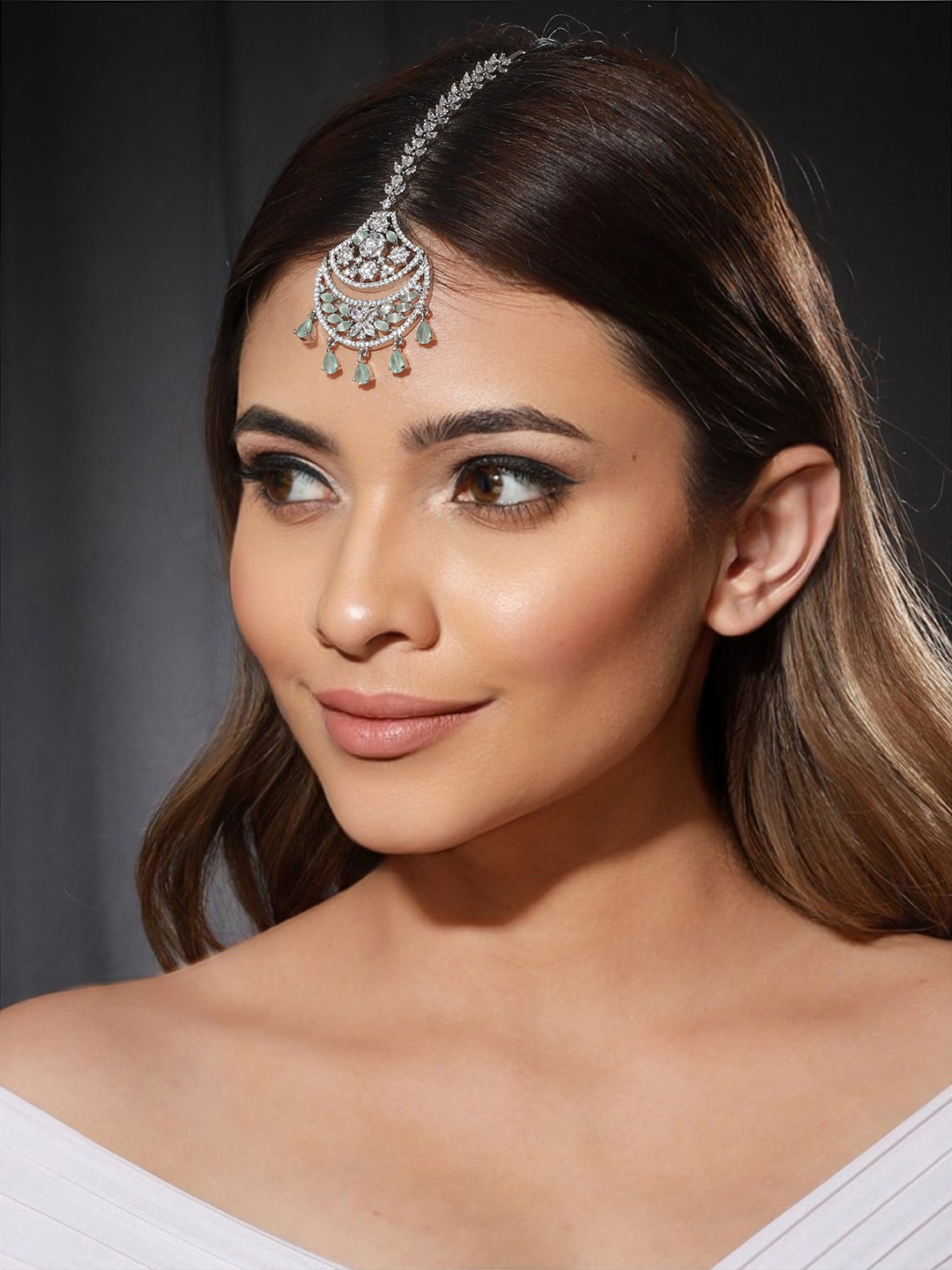 

Priyaasi Silver-Plated AD-Studded Maang Tikka