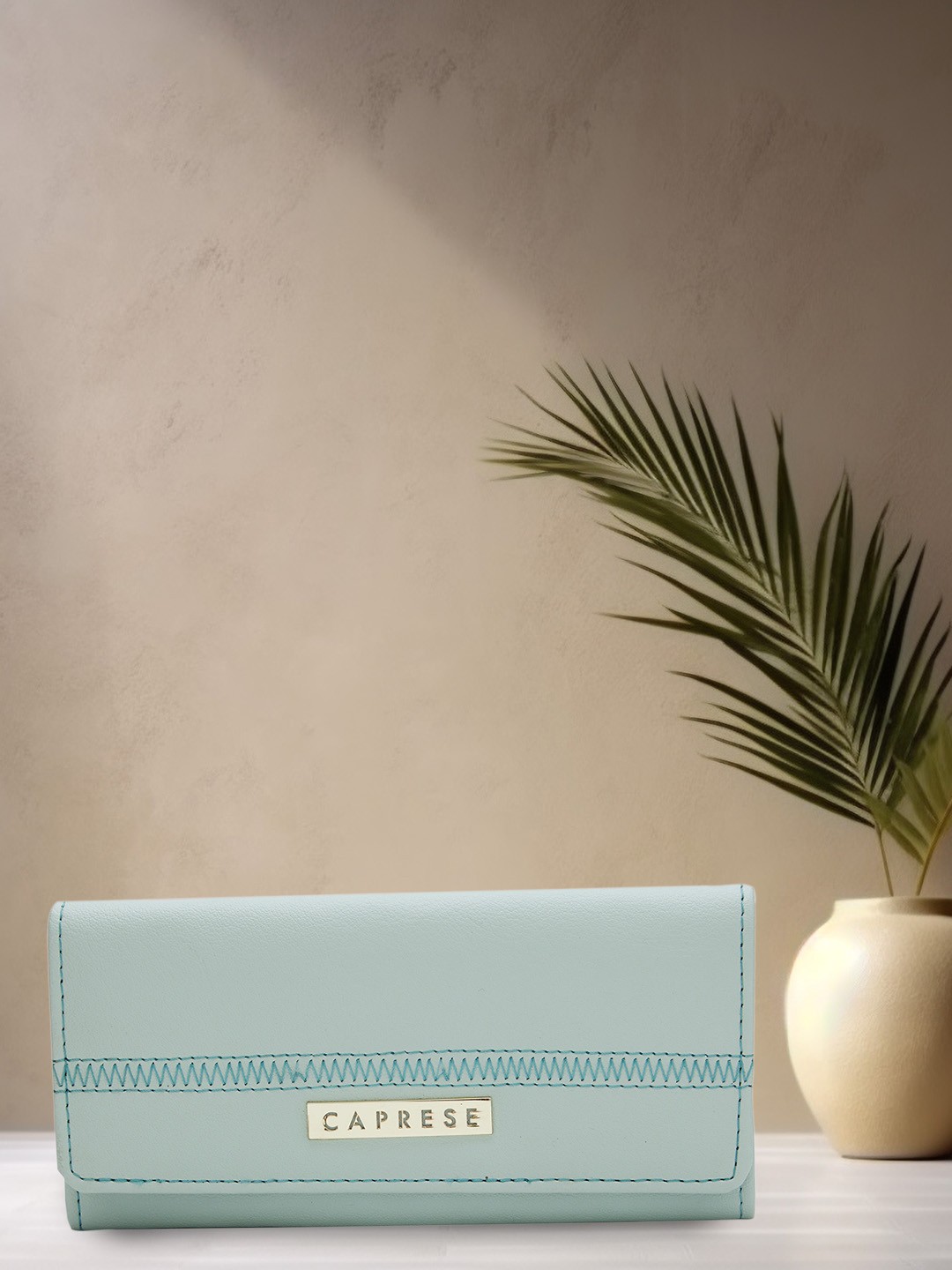 

Caprese Women UV1 Solid Envelope, Green