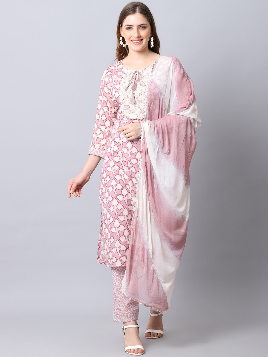 

The Mini NEEDLE Ethnic Motifs Printed Lace Work Pure Cotton Kurta with Trousers & Dupatta, Pink