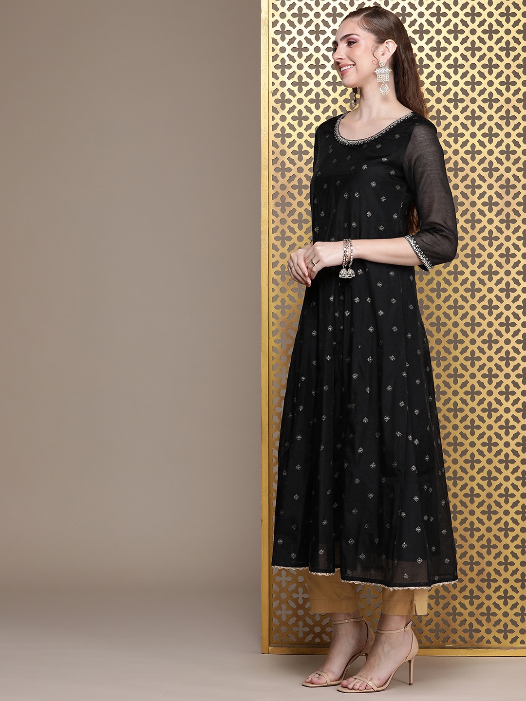 

House of Pataudi Jashn Ethnic Motifs Printed & Sequined Detail Kurta, Black