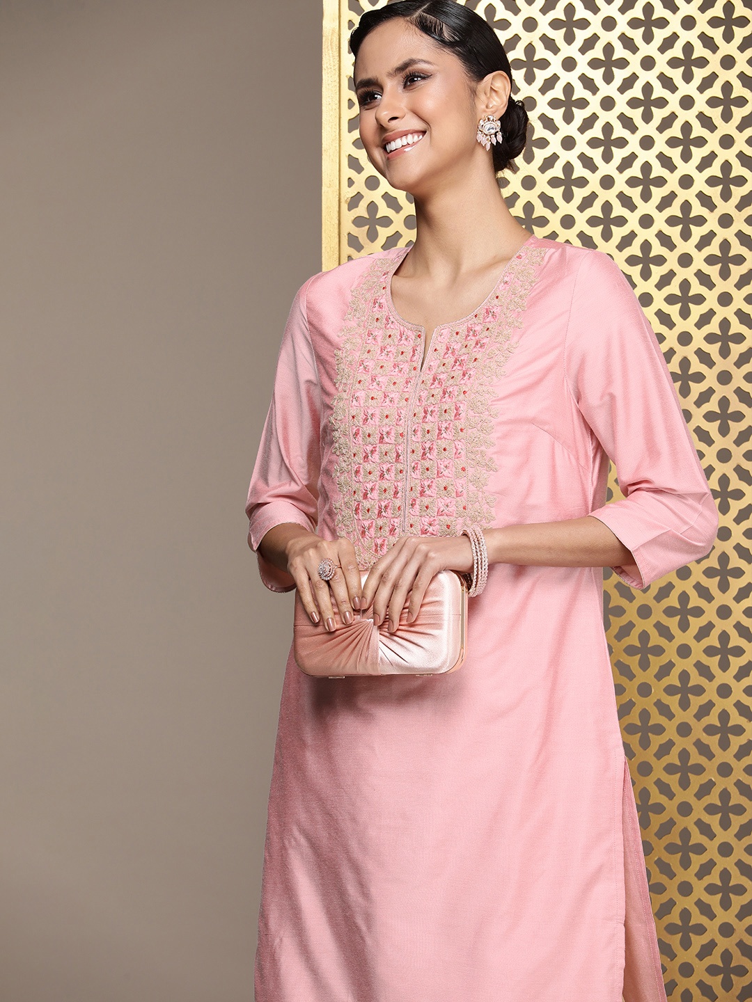 

House of Pataudi Jashn Embroidered Ethnic Motifs Yoke Design Kurta, Pink