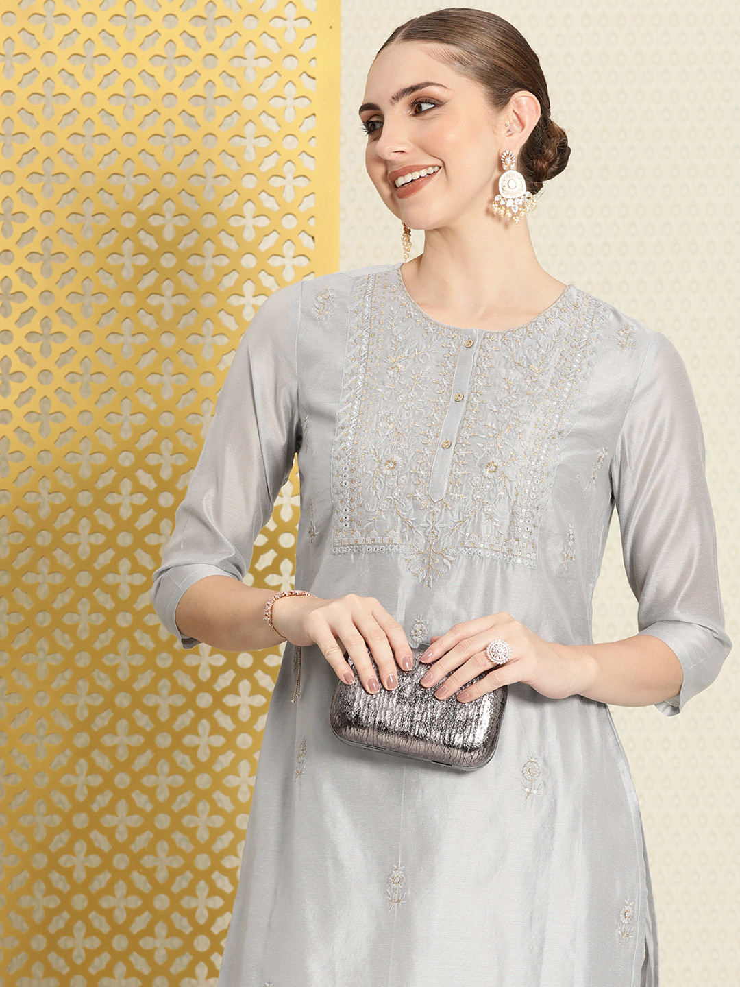 

House of Pataudi Jashn Yoke Design Floral Sequinned Zari Thread Work Kurta, Grey