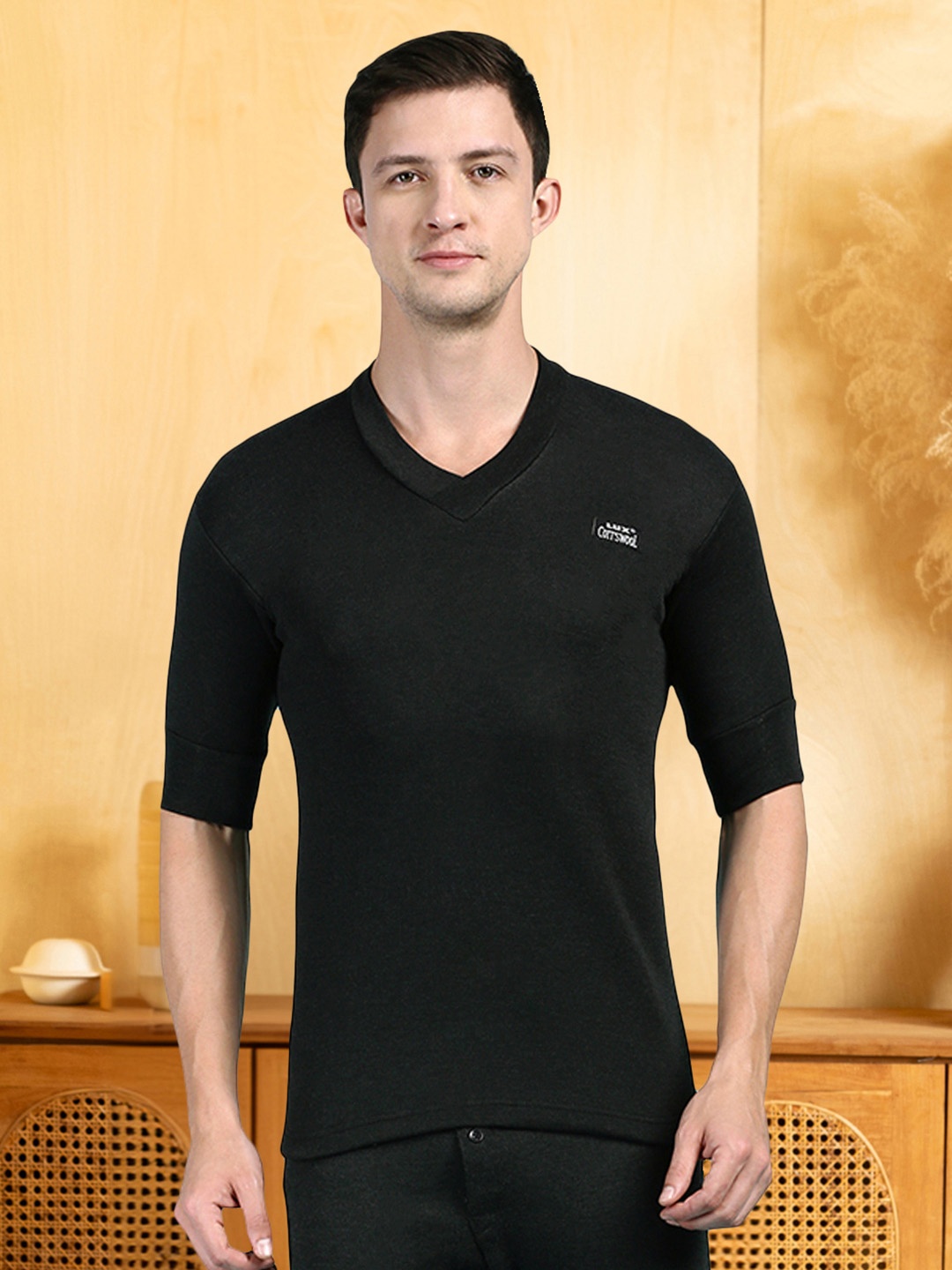

Lux Cottswool V-Neck Half Sleeves Thermal Tops, Black