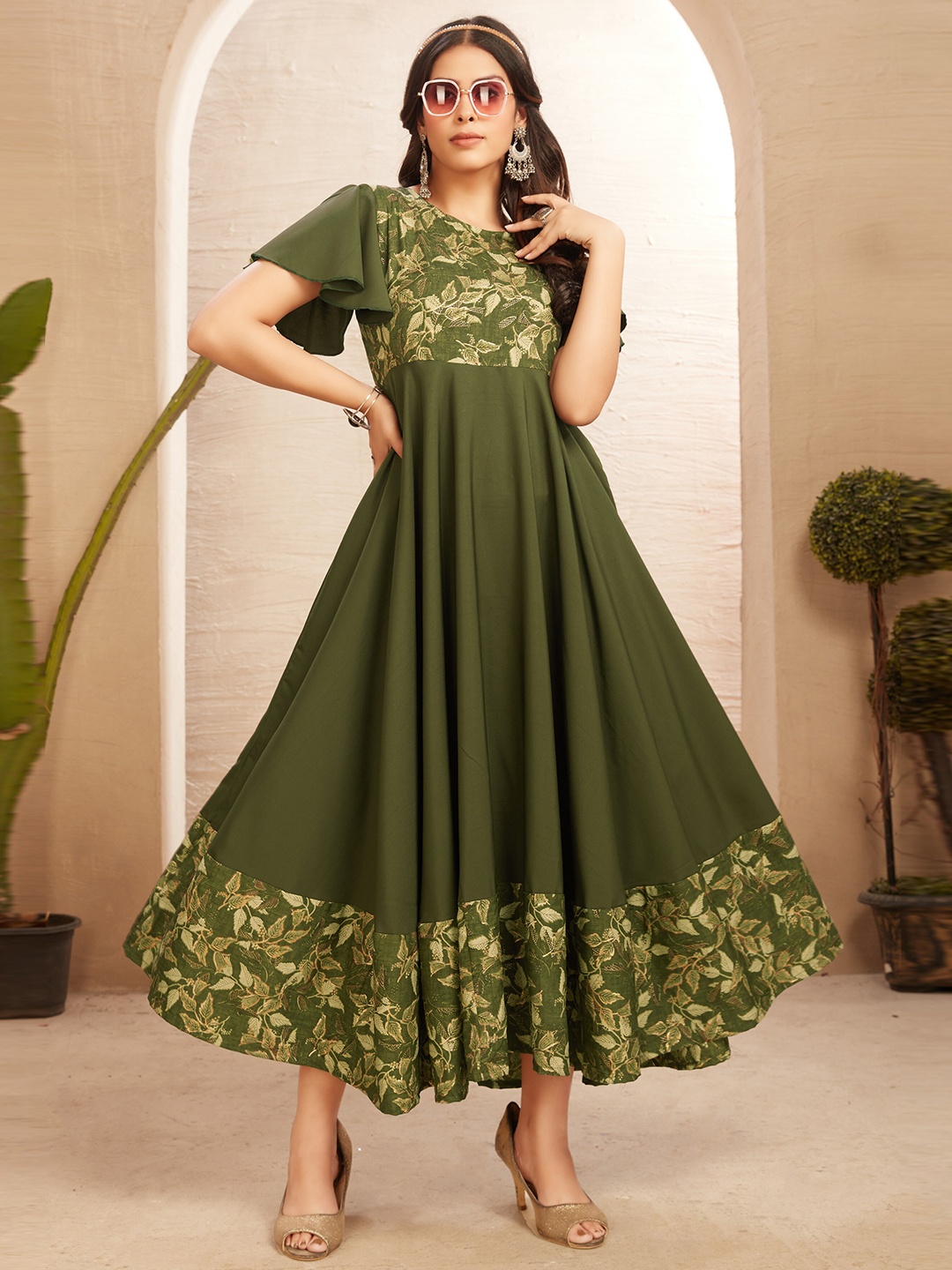 

ASPORA Floral Printed Crepe Maxi Dress, Olive