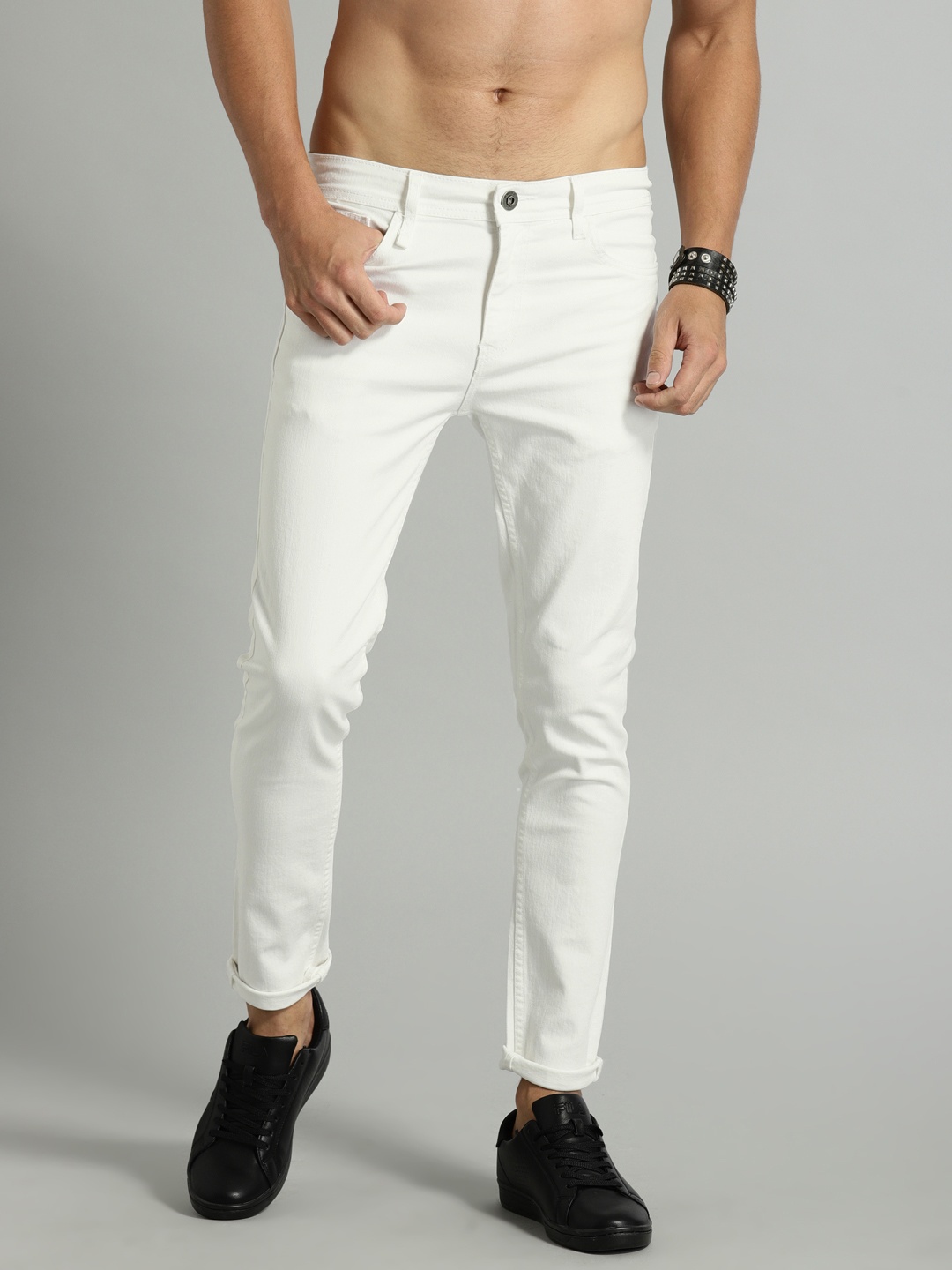 

Roadster Men White Skinny Fit Mid-Rise Clean Look Stretchable Jeans