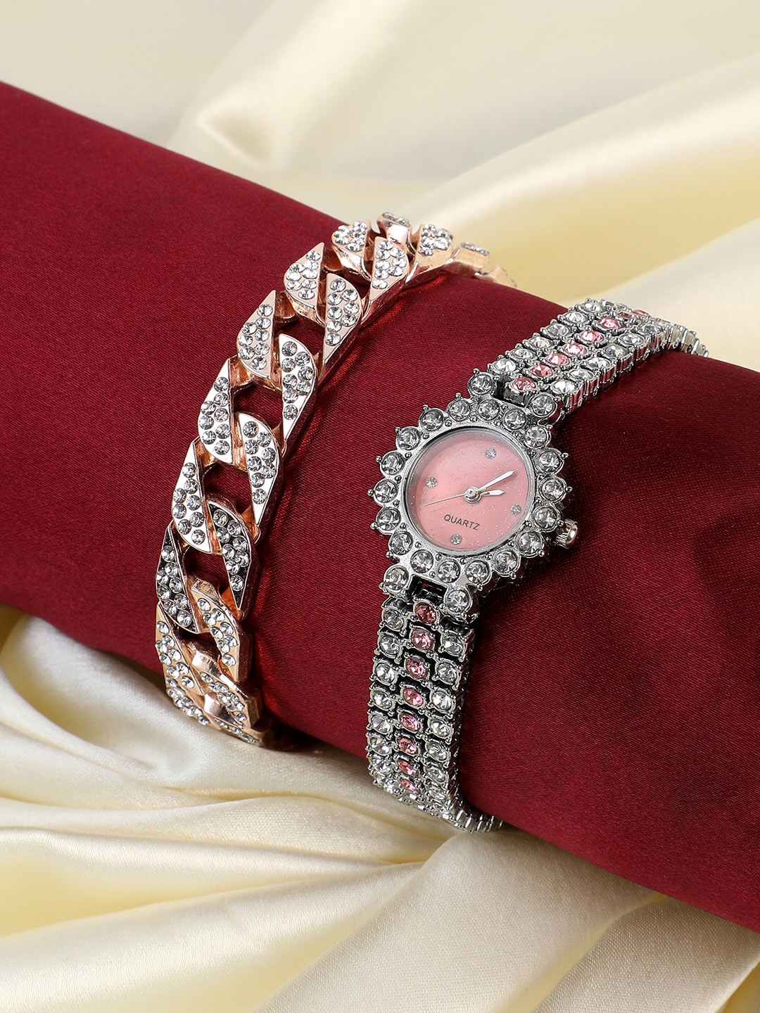 

HAUTE SAUCE by Campus Sutra Women Watch And Bracelet Gift Set SS23_HSWB5084, Silver