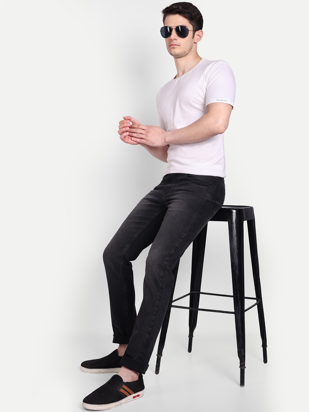 

Mast & Harbour Men Black Mid-Rise Clean Look Micheal Slim Fit Light Fade Stretchable Jeans