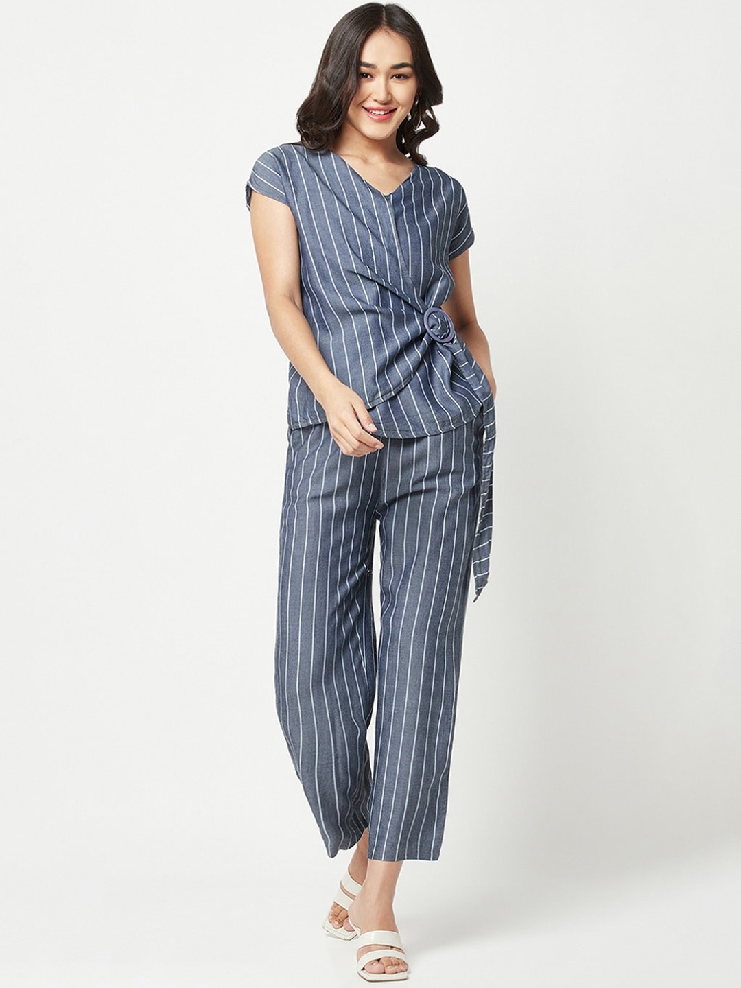 

Crimsoune Club V-Neck Striped Top & Trouser, Blue