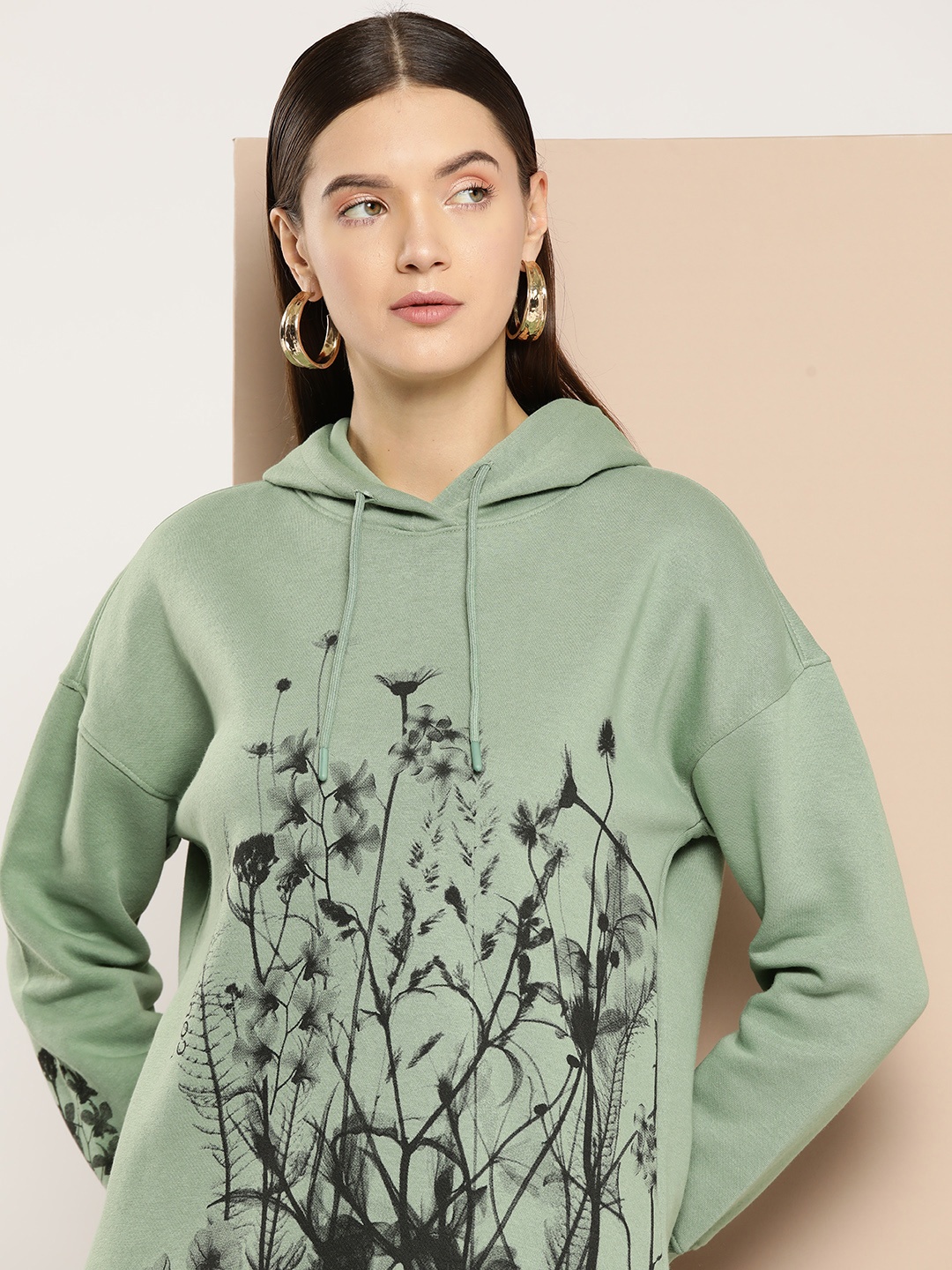 

Chemistry Women Printed Hooded Sweatshirt, Green