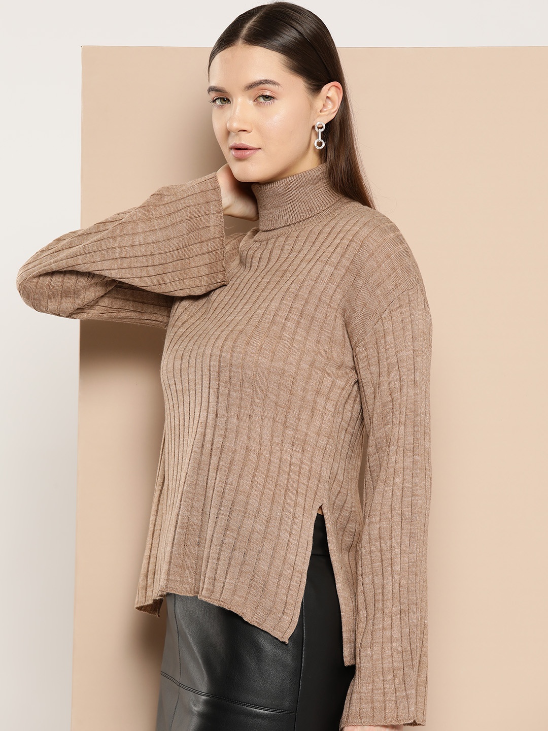 

Chemistry Turtle Neck Ribbed Pullover, Beige