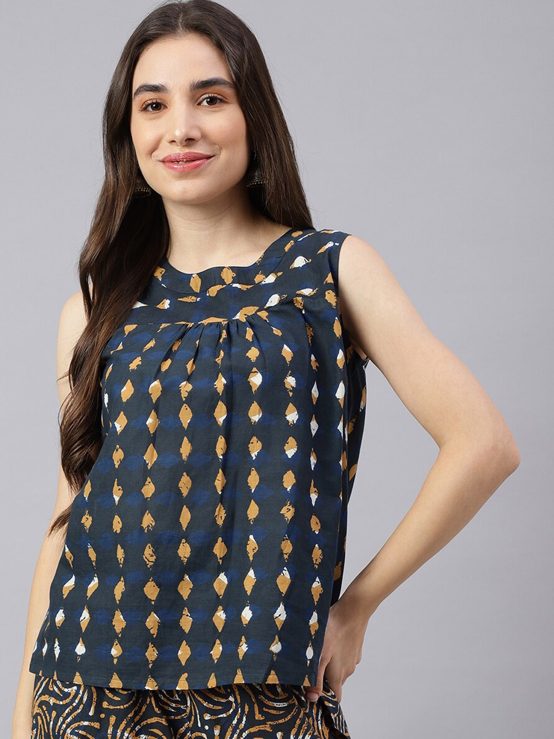 

KALINI Round Neck Printed Top & Trousers, Navy blue