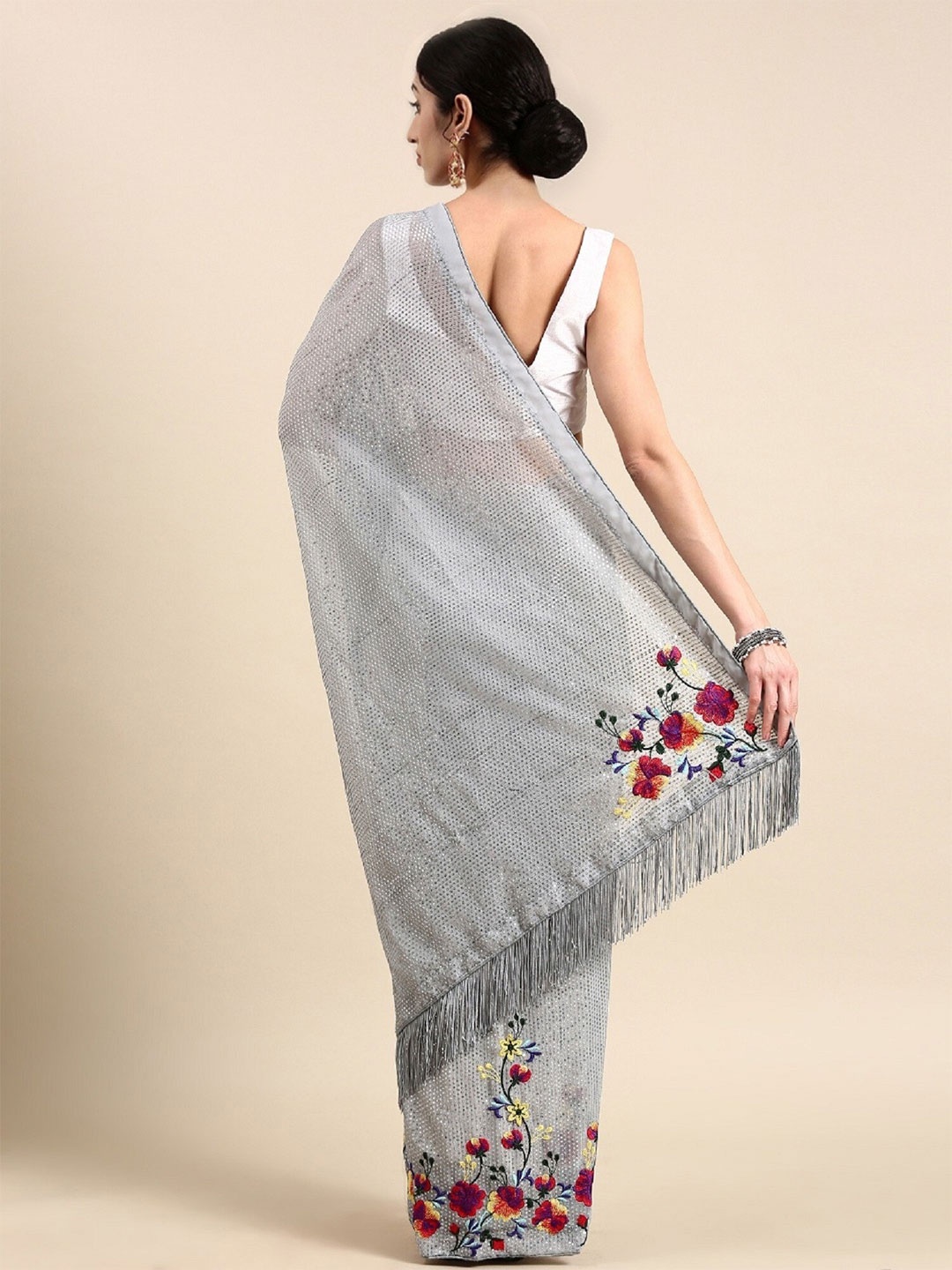 

Mitera Grey & Red Embellished Sequinned Saree