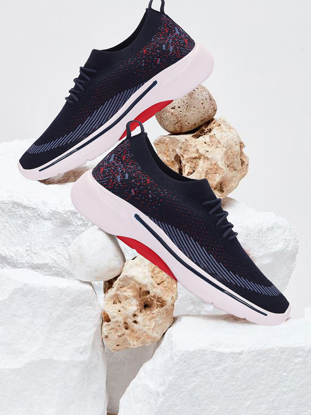 

HRX by Hrithik Roshan Men Navy Blue & White Lightweight Comfort Insole Textile Sneakers