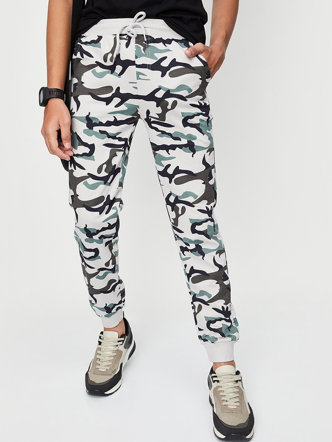 

max Boys Camouflage Printed Cotton Joggers, White