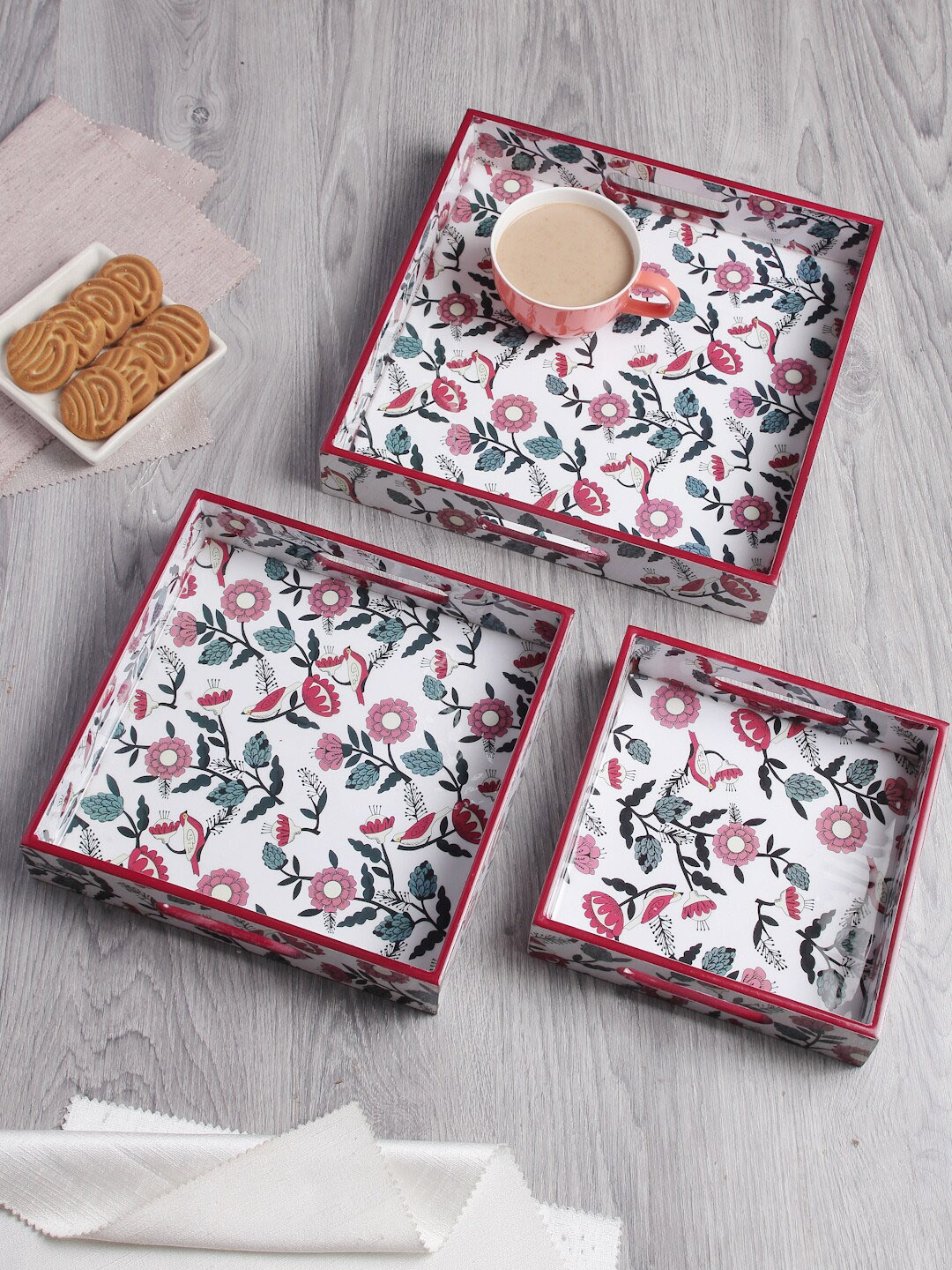 

FABINALIV 3 Pieces White & Green Floral Printed Serving Trays