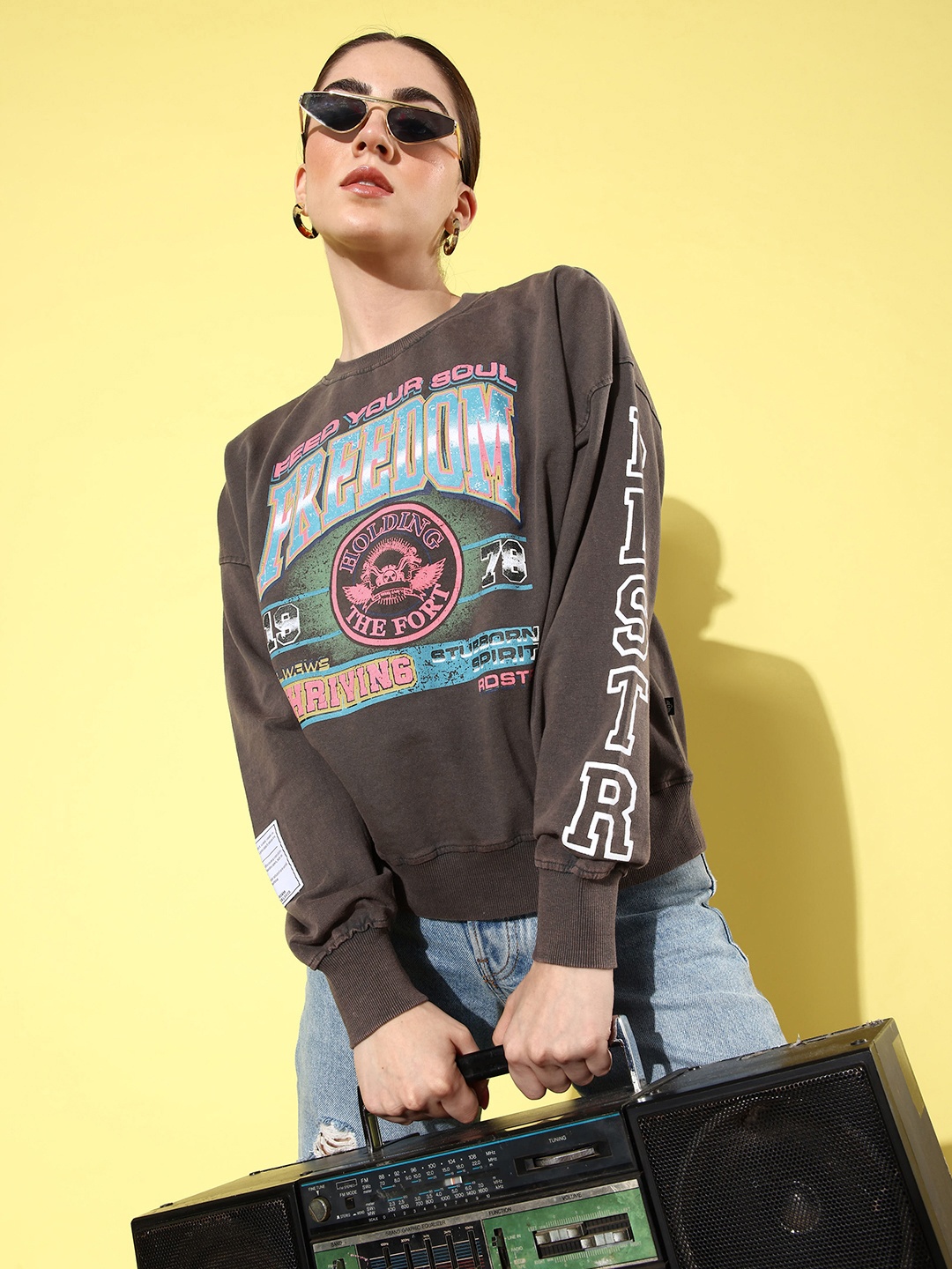 

The Roadster Lifestyle Co. Women Printed Sweatshirt, Brown