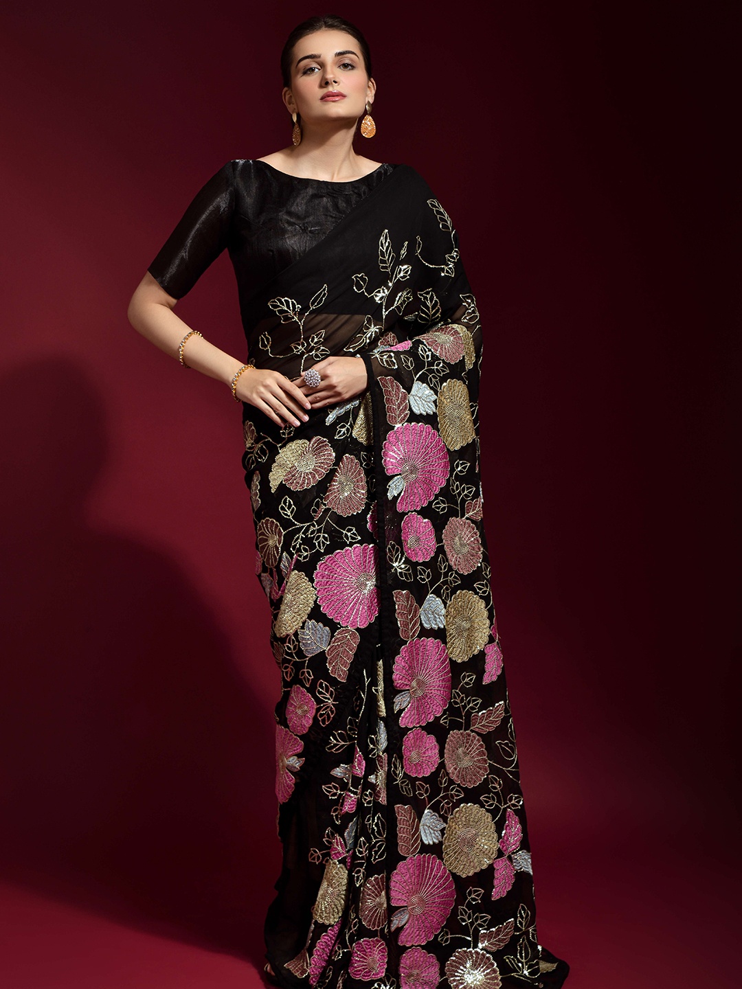 

DIVASTRI Floral Sequinned Saree, Black