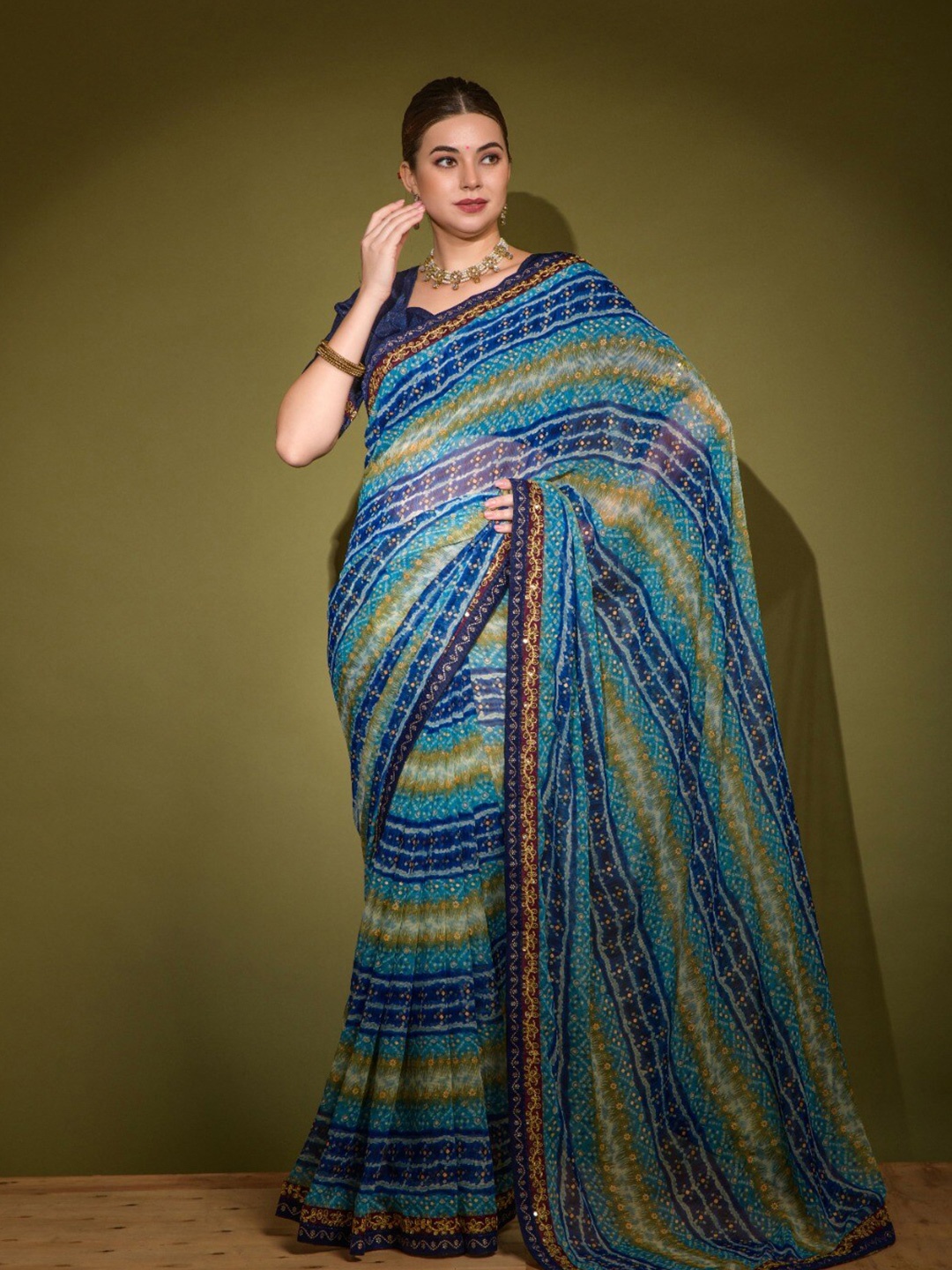 

DIVASTRI Bandhani Embroidered Saree, Blue
