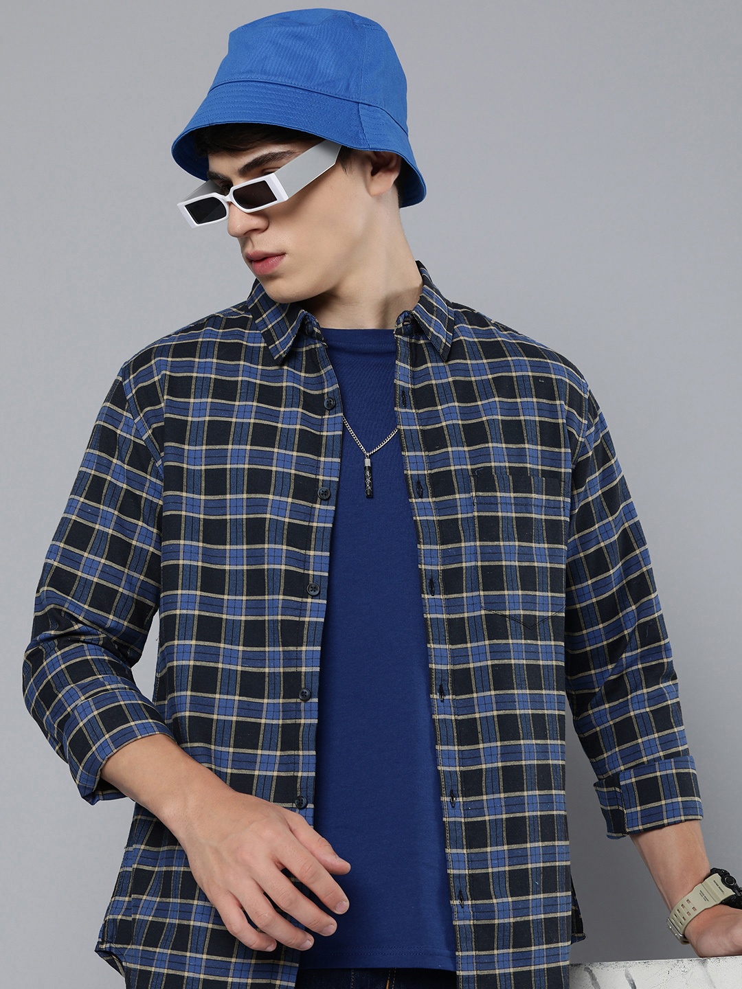 

R Code by The Roadster Life Co Men Opaque Checked Casual Shirt, Blue