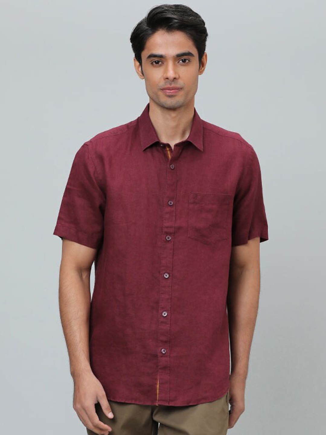 

Indian Terrain Chiseled Spread Collar Pure Cotton Slim Fit Casual Shirt, Maroon