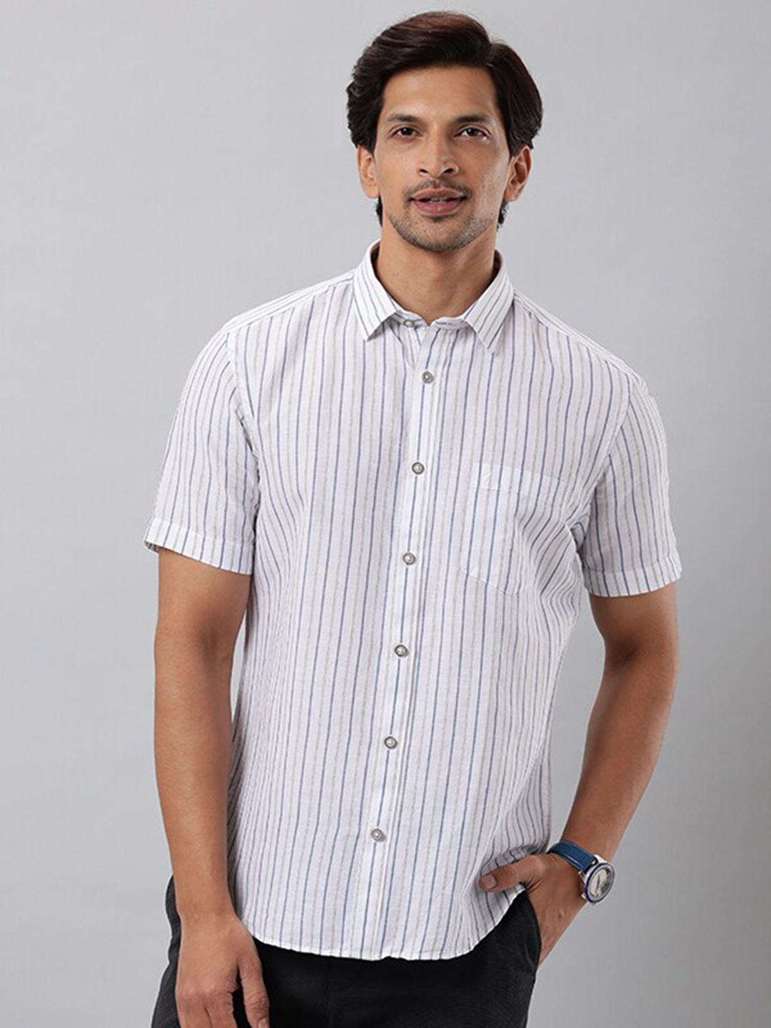 

Indian Terrain Chiseled Slim Fit Vertical Striped Pure Cotton Casual Shirt, White