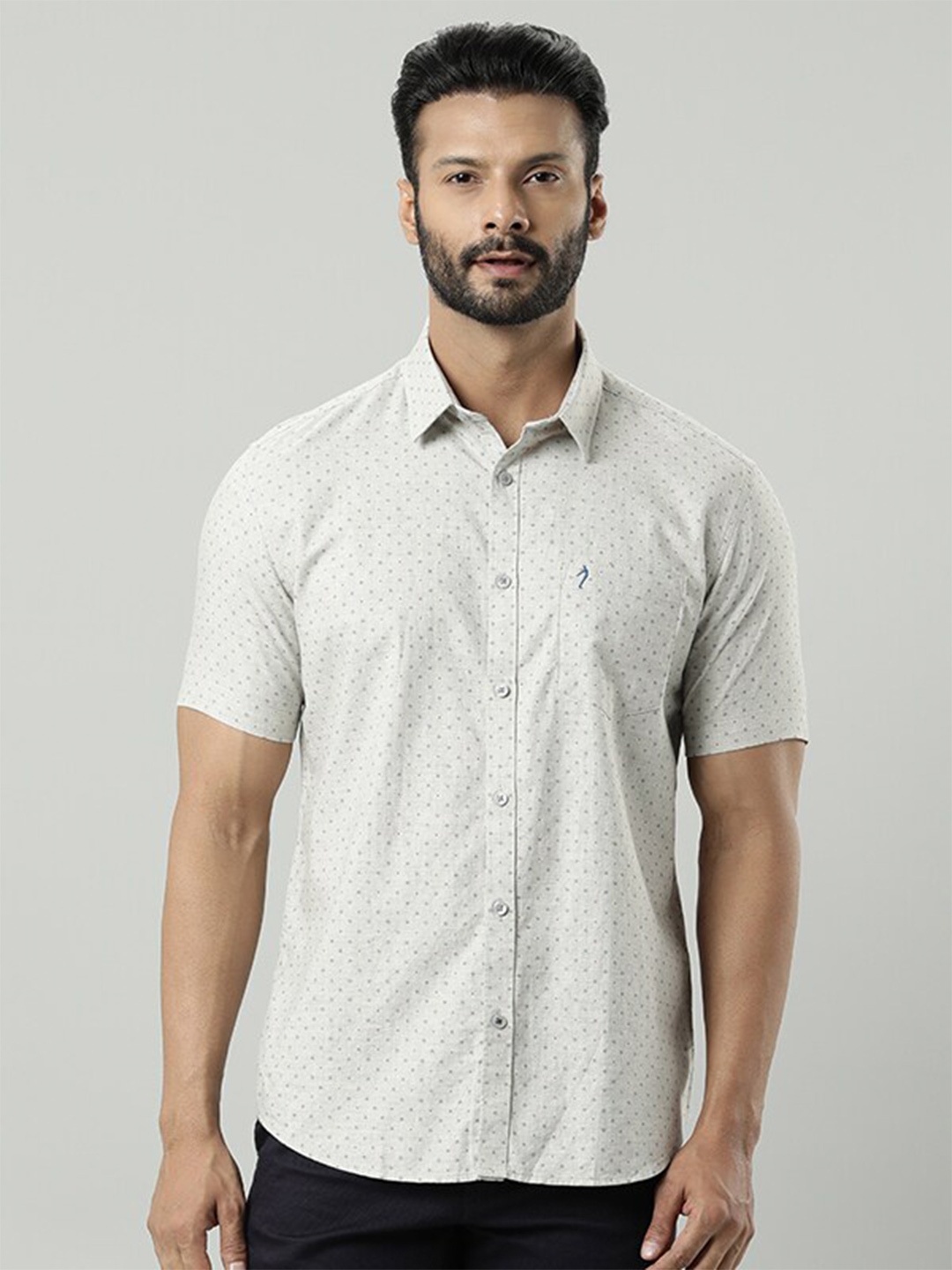 

Indian Terrain Men Printed Chiseled Slim Fit Opaque Casual Shirt, White