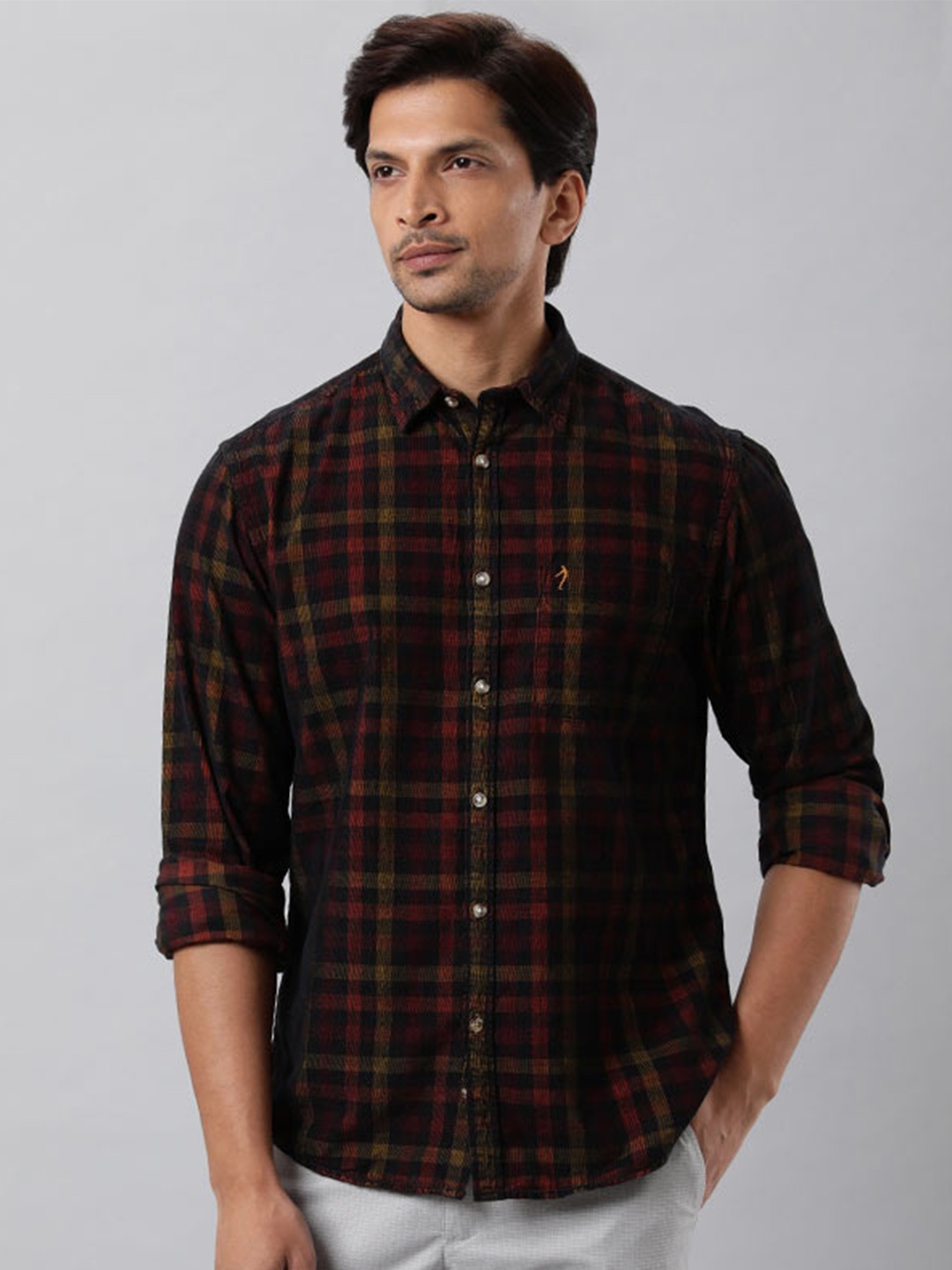 

Indian Terrain Chiseled Tartan Checked Slim Fit Pure Cotton Casual Shirt, Brown