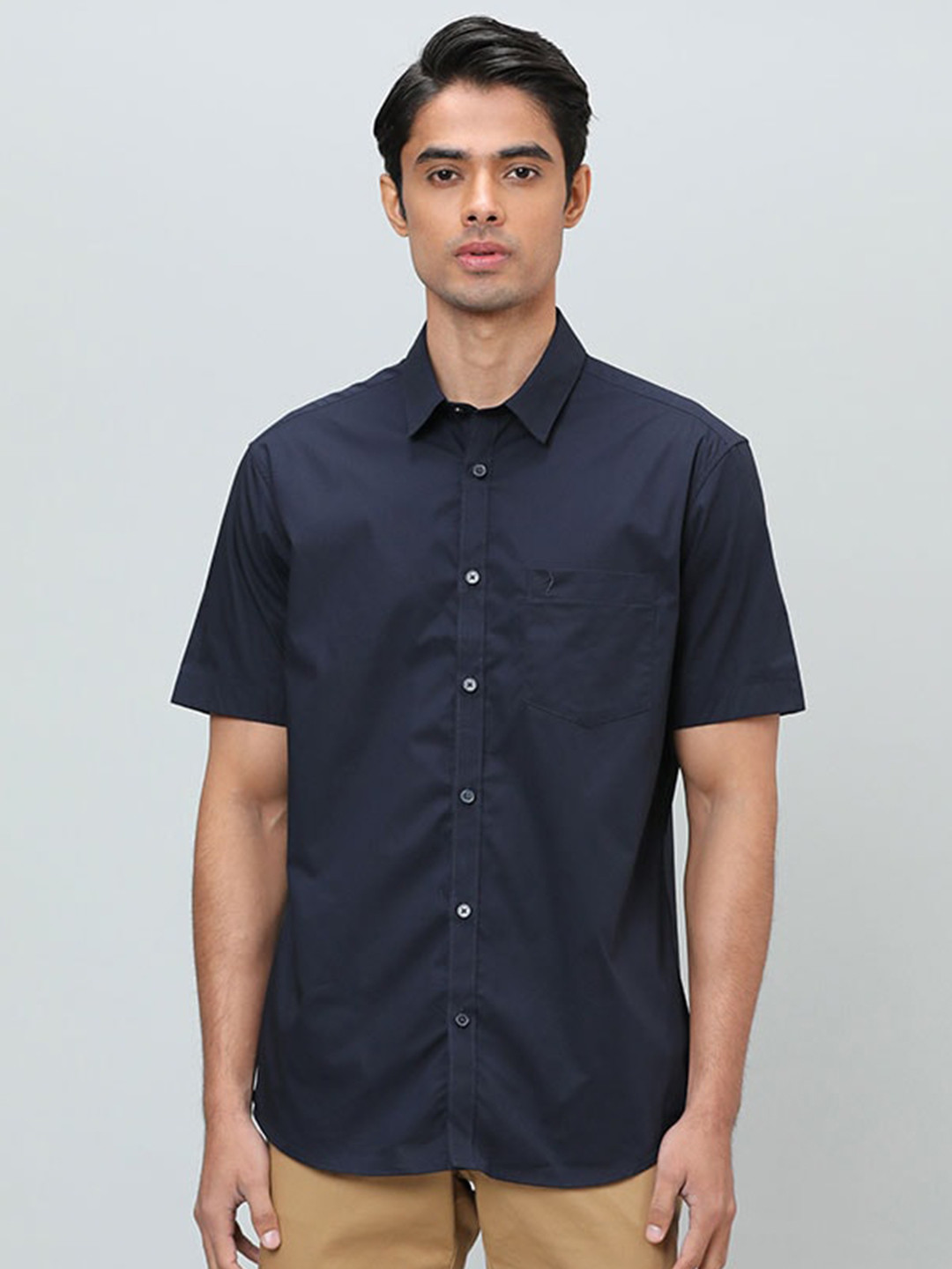 

Indian Terrain Spread Collar Chiseled Slim Fit Opaque Pure Cotton Casual Shirt, Navy blue