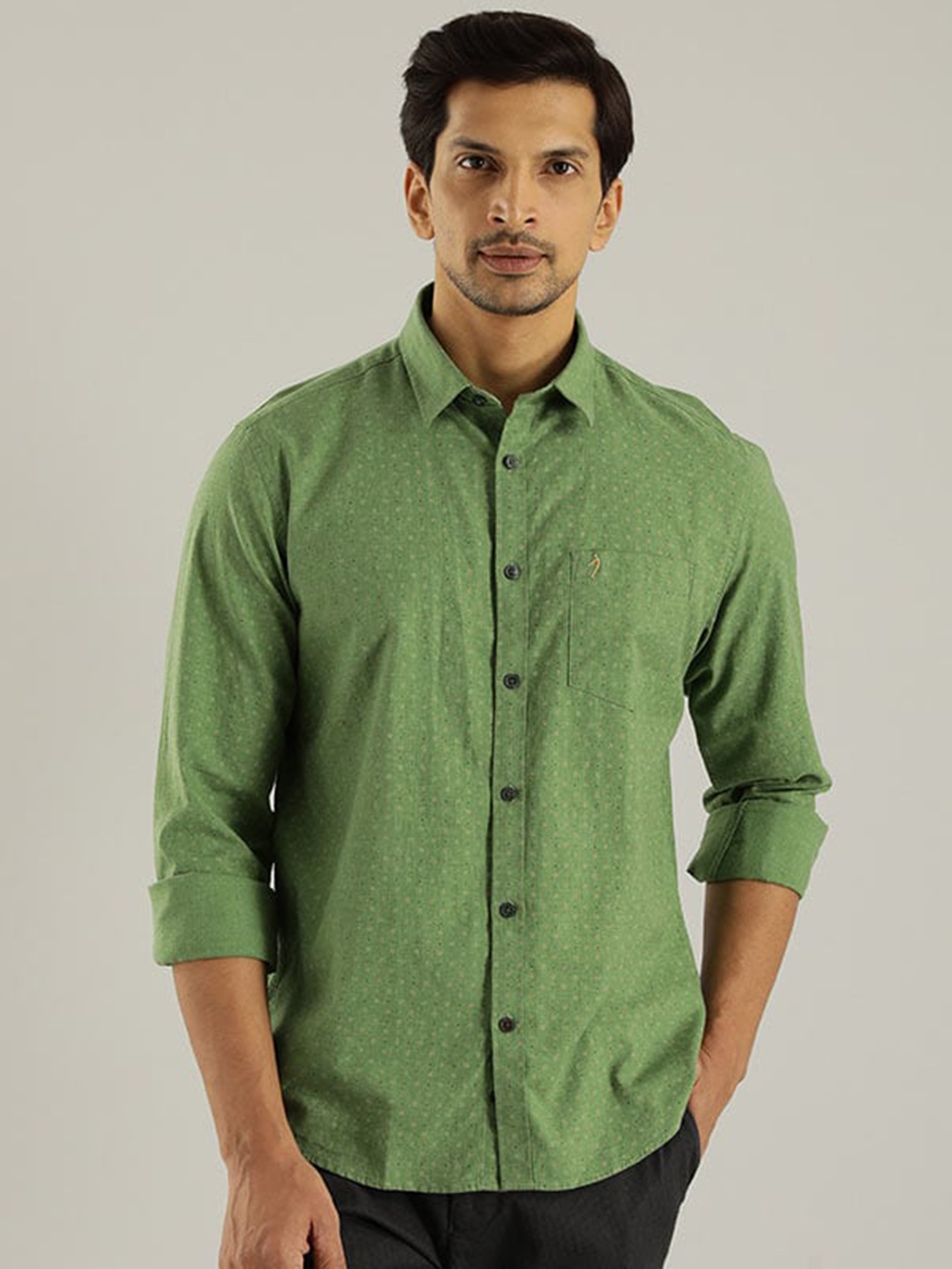 

Indian Terrain Chiseled Slim Fit Pure Cotton Printed Casual Shirt, Green