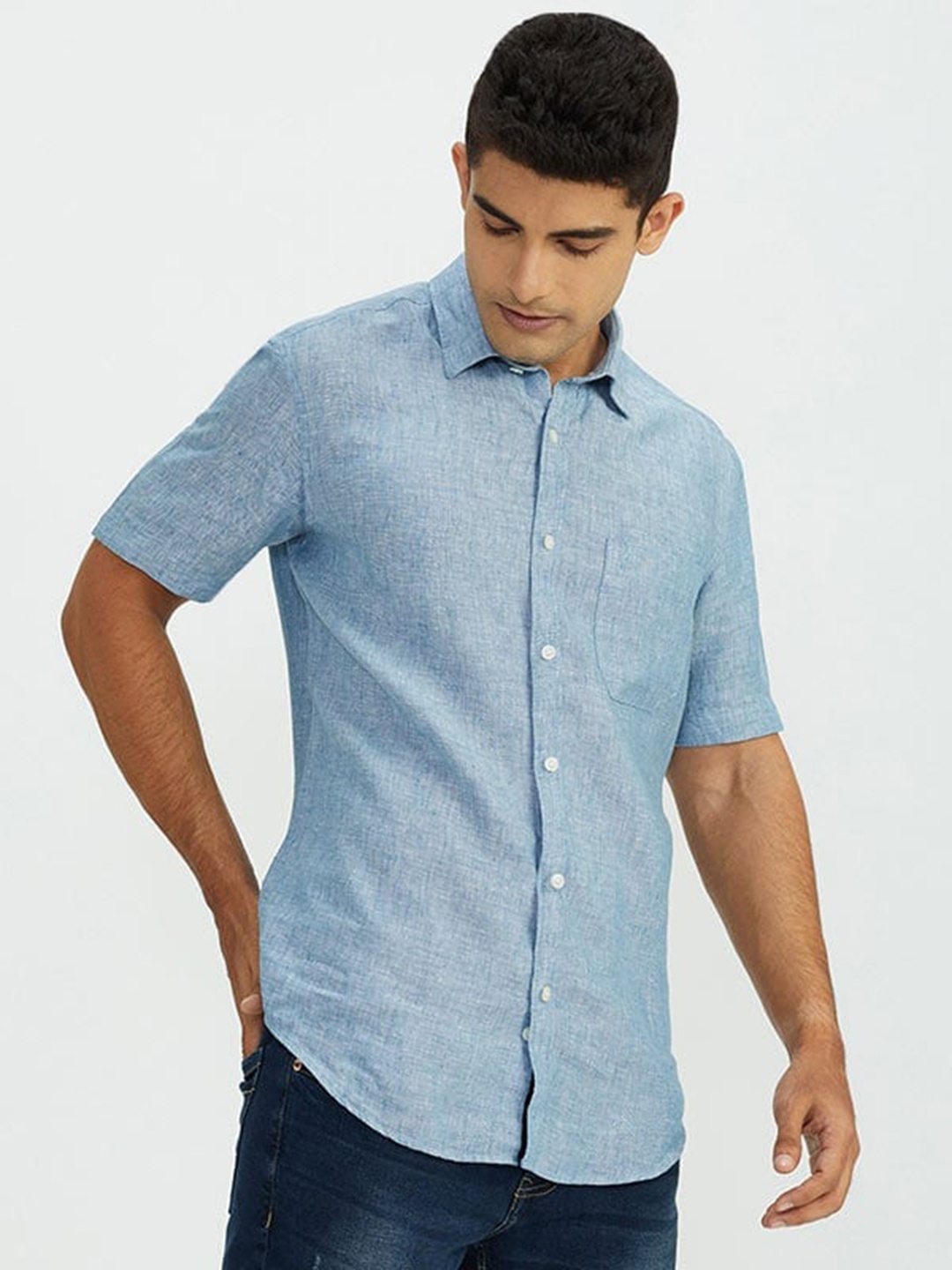 

Indian Terrain Chiseled Slim Fit Pure Cotton Casual Shirt, Blue
