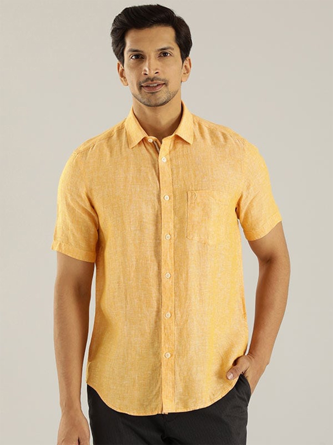 

Indian Terrain Chiseled Slim Fit Pure Cotton Casual Shirt, Yellow