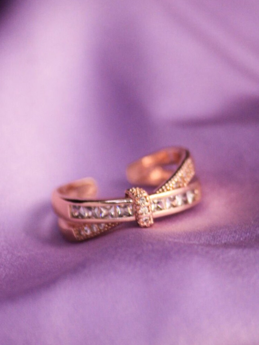 

SALTY Anti-Tarnish Love Me Knot Stone-Studded Adjustable Finger Ring, Rose gold
