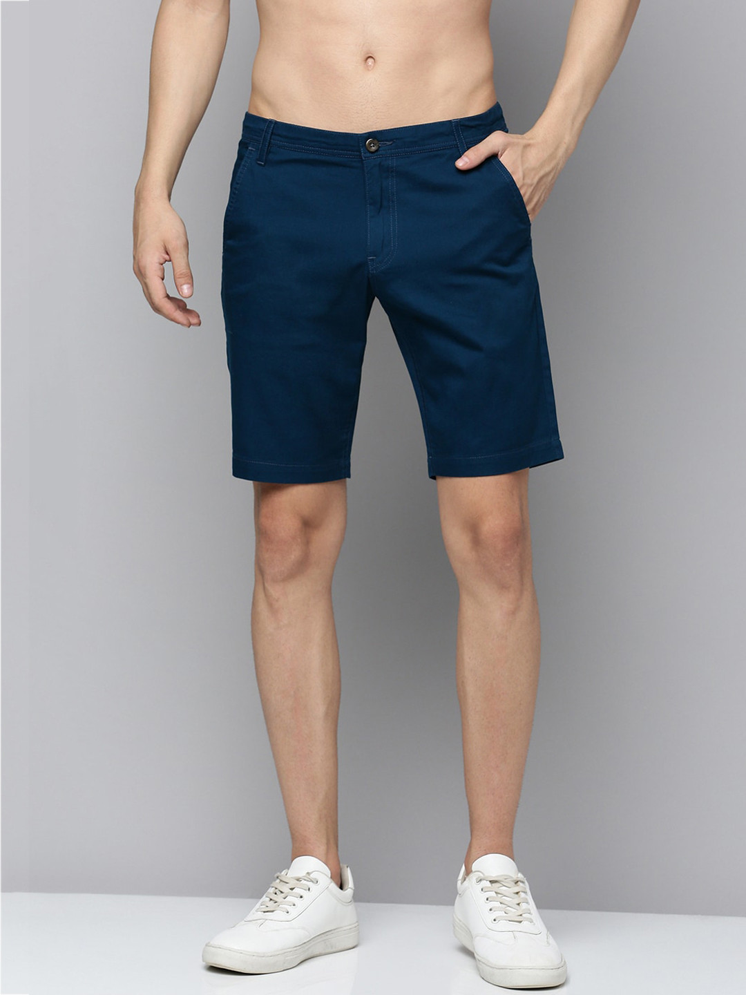 

Urban Dog Men Mid Rise Pure Cotton Shorts, Blue