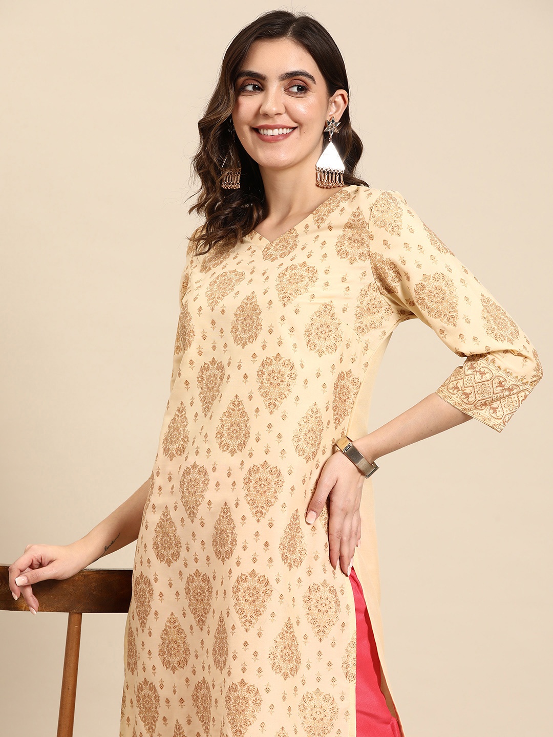 

Sangria Printed Regular Kurta with Trousers, Cream