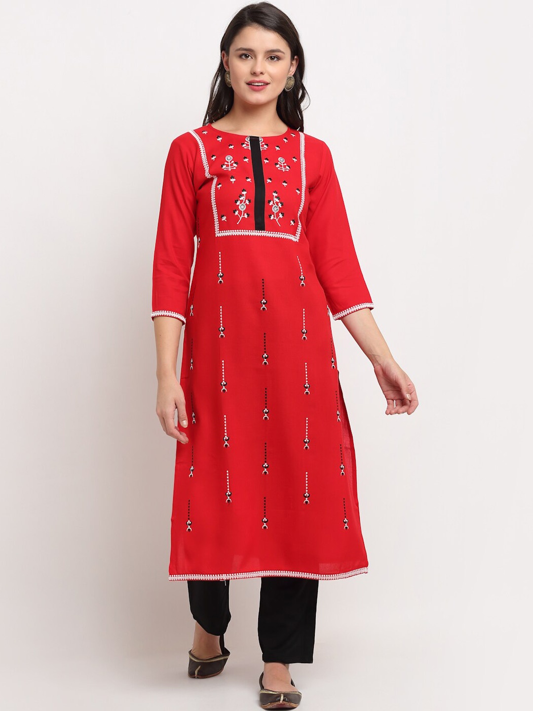 

The Mini NEEDLE Ethnic Motifs Embroidered Regular Kurta With Trousers, Red
