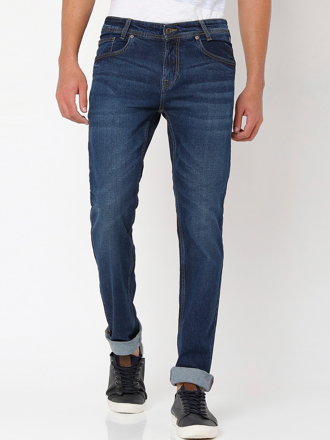 

Mufti Men Slim Fit Light Fade Stretchable Clean Look Jeans, Blue
