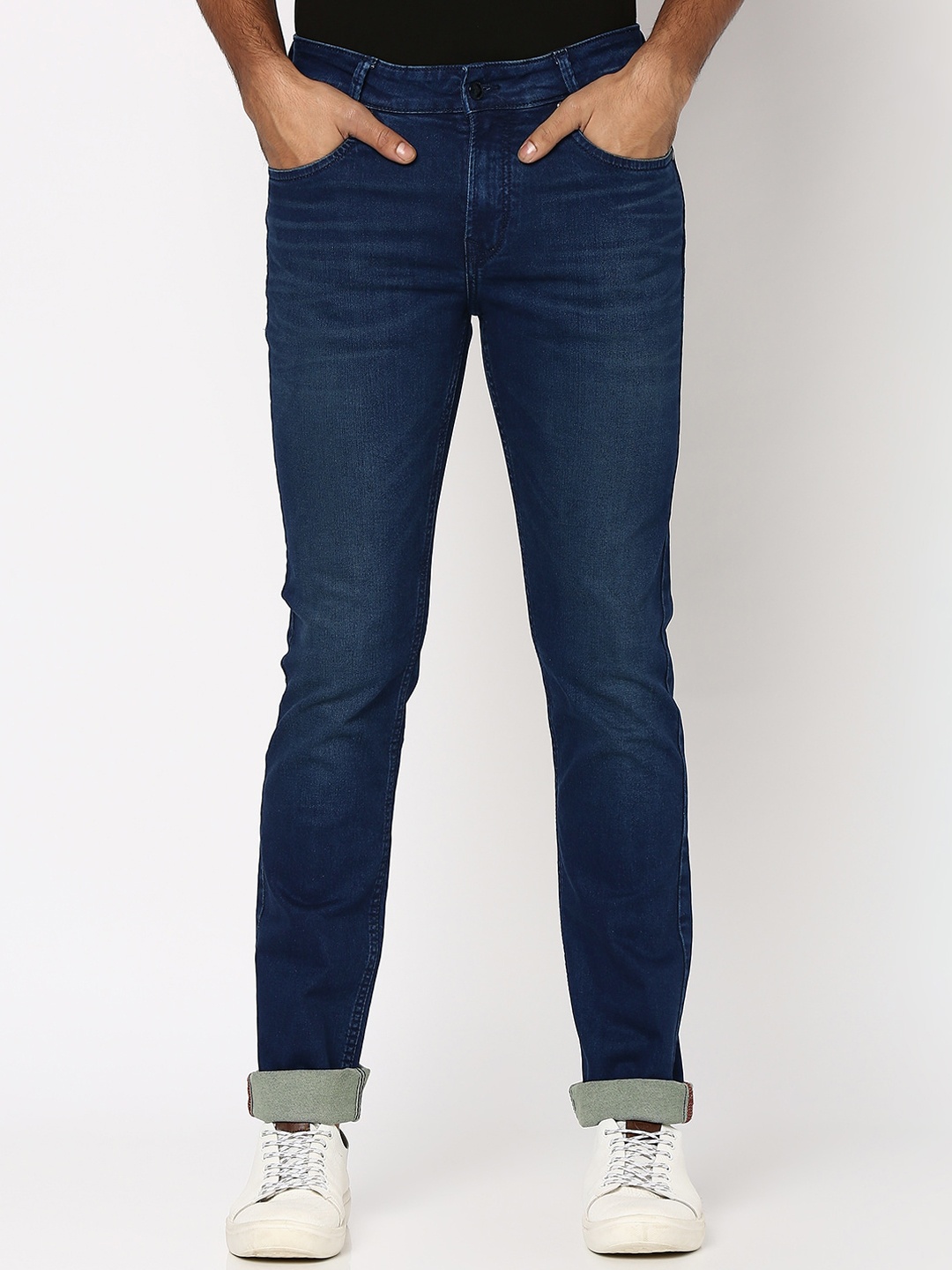 

Mufti Men Slim Fit Mid-Rise Clean Look Light Fade Stretchable Jeans, Blue