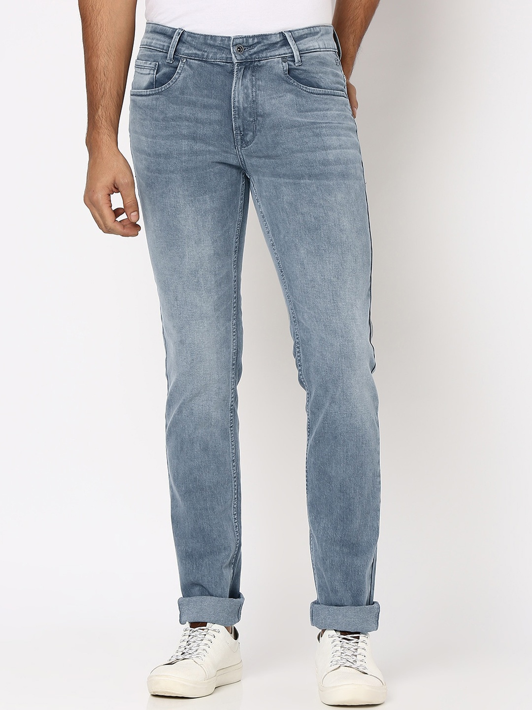 

Mufti Men Slim Fit Heavy Fade Clean Look Whiskers Stretchable Jeans, Blue