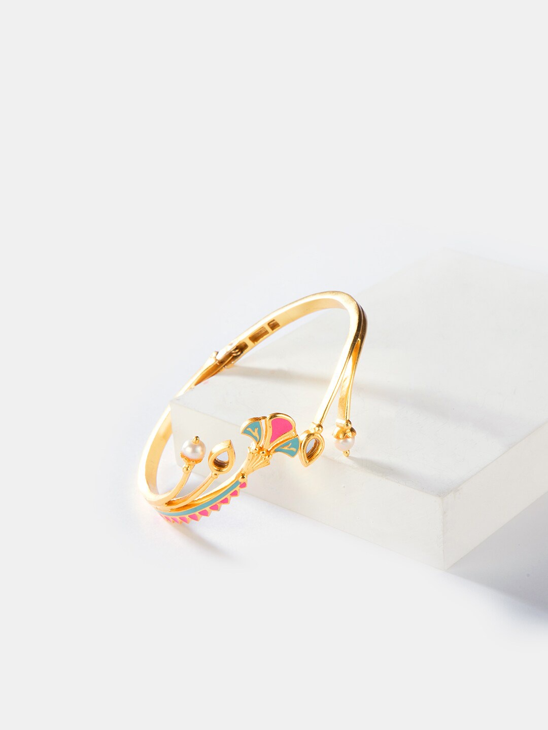 

SHAYA Gold-Plated Cuff Bracelet