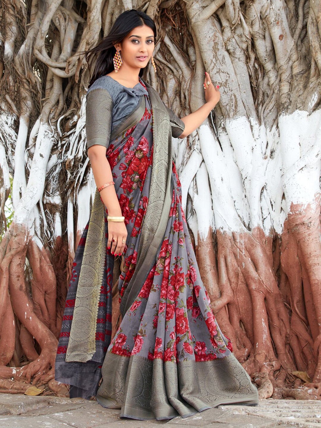 

all about you Grey & Red Floral Printed Zari Pure Cotton Saree