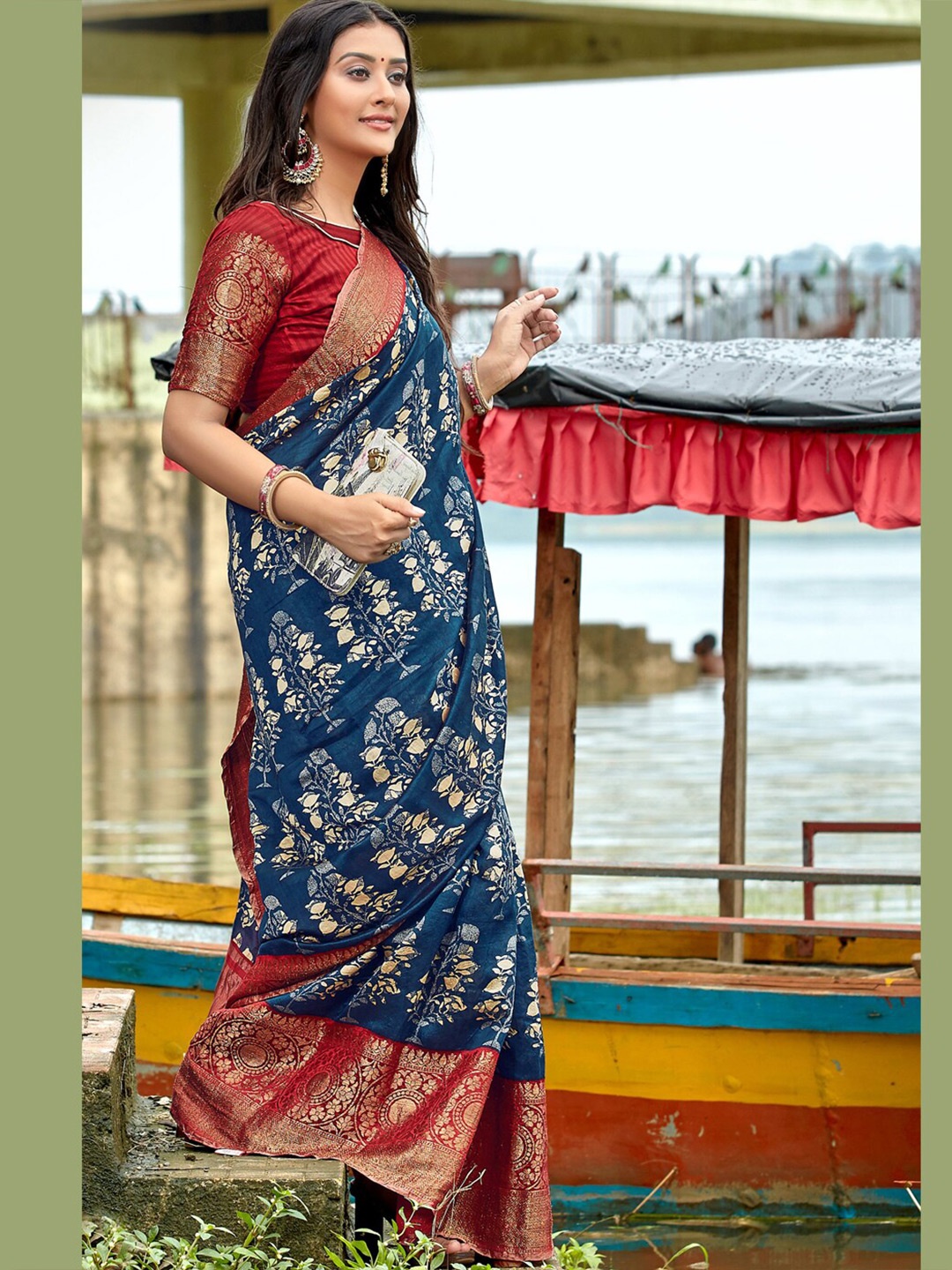 

all about you Blue & White Floral Printed Zari Pure Cotton Saree