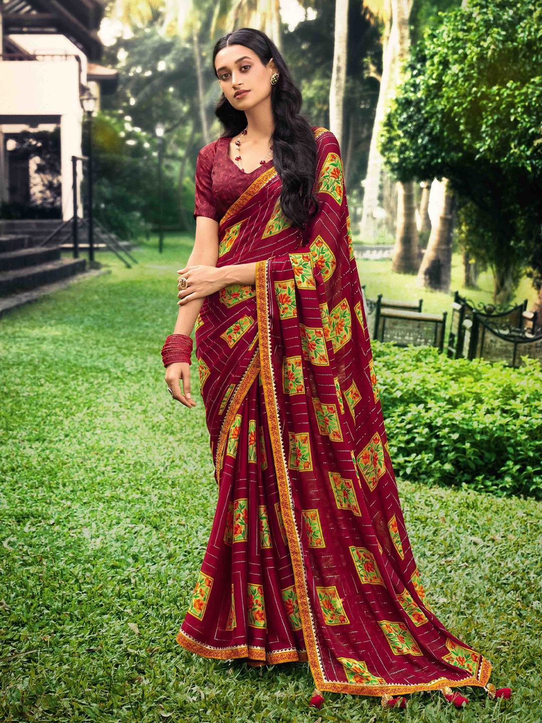 

all about you Maroon Floral Printed Pure Chiffon Saree