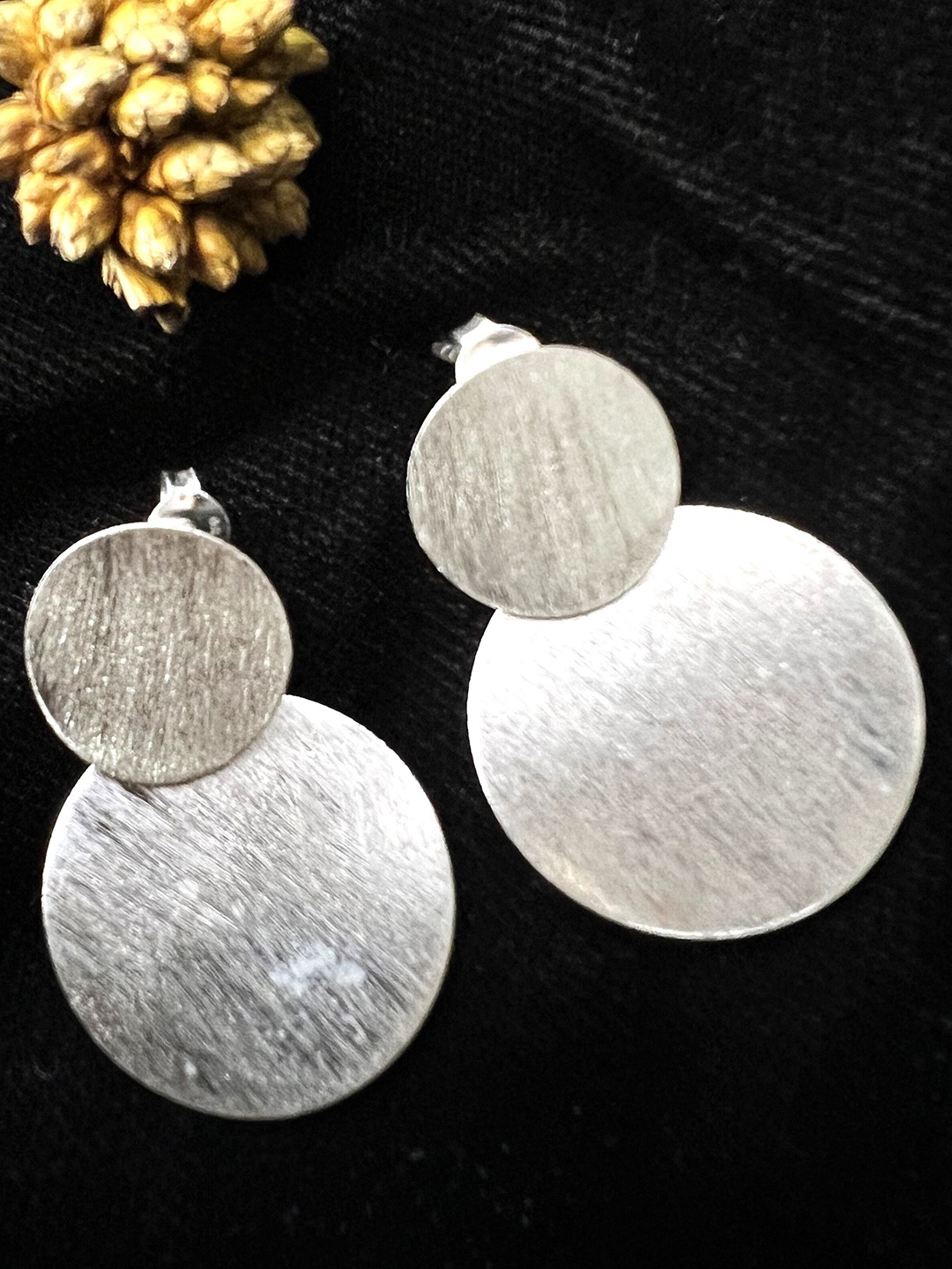 

Arte Jewels Circular Drop Earrings, Silver