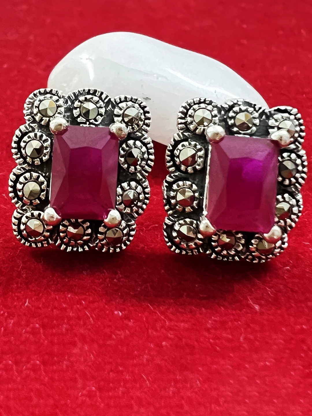 

Arte Jewels Silver-Plated Square Studs Earrings
