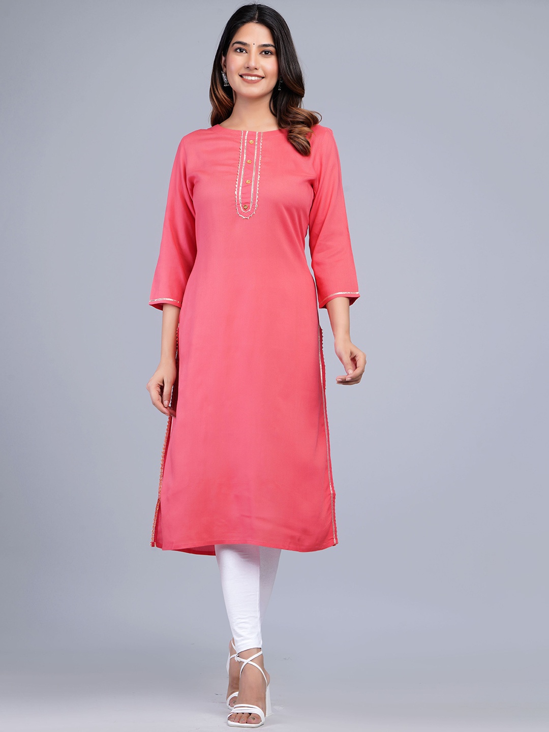 

The Kurta Express Boat Neck Gotta Patti Detail Kurta, Peach