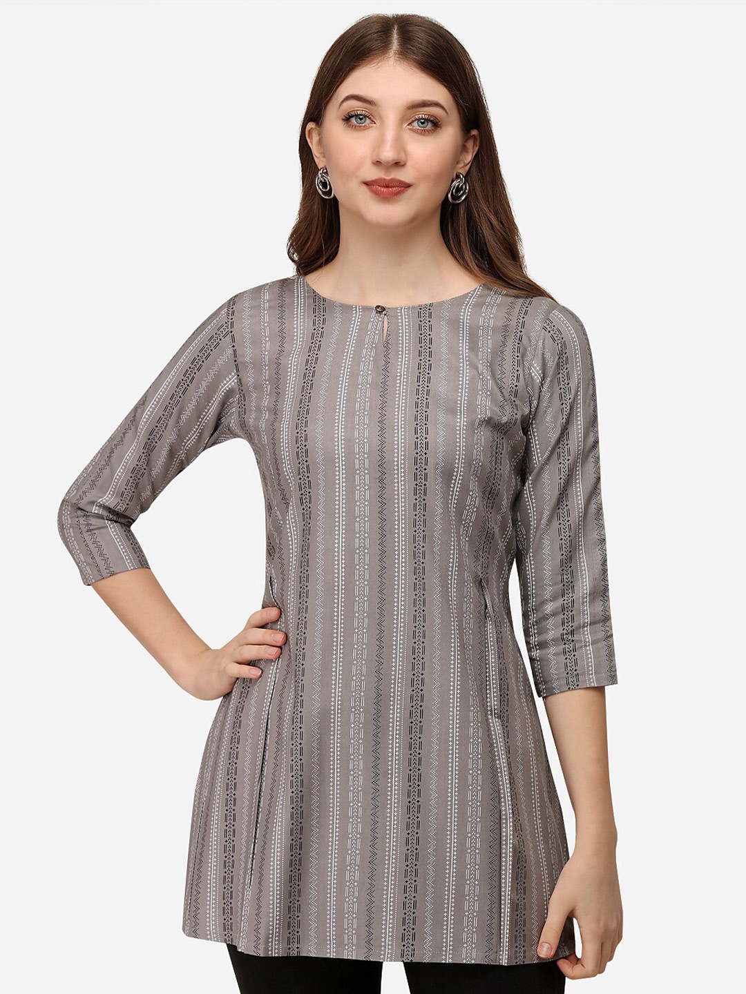 

HERE&NOW Grey Keyhole Neck Geometric Printed Short Kurti